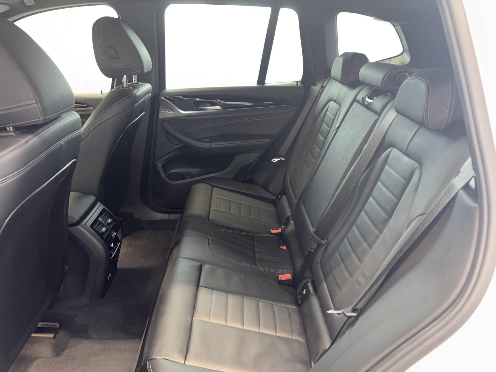 BMW X3 30e xDrive-image-13