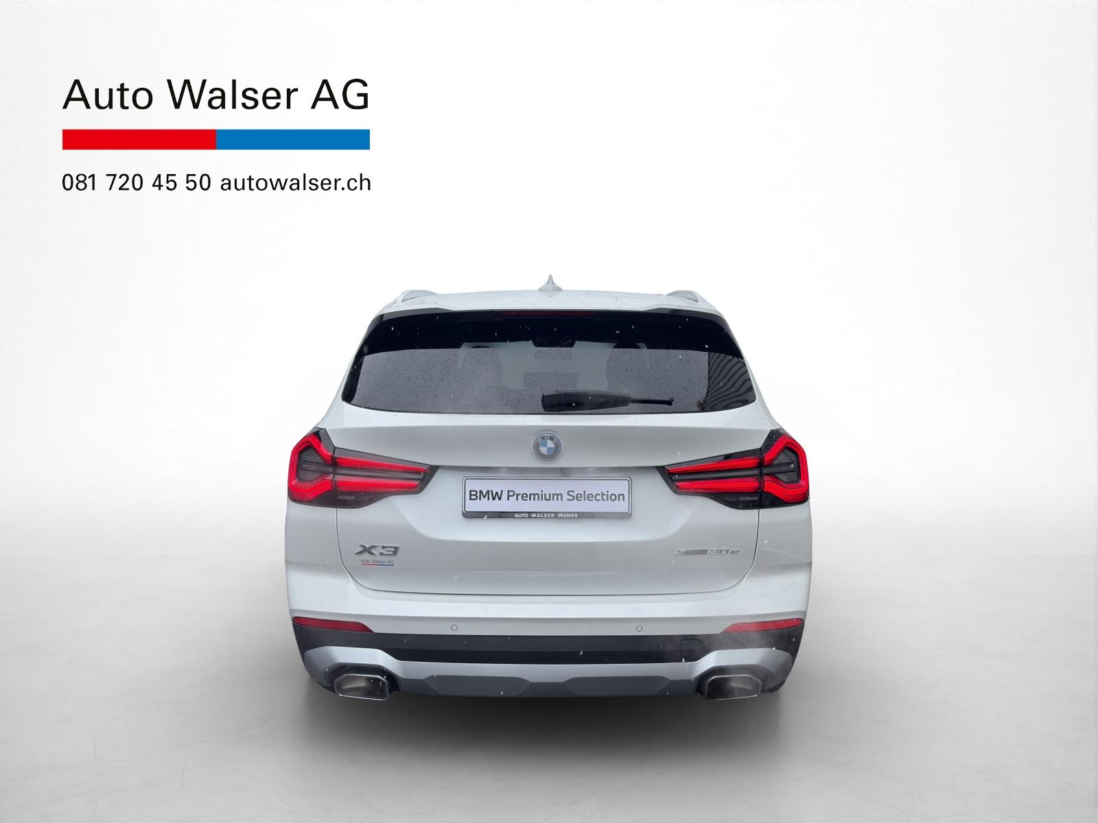 BMW X3 30e xDrive-showroom-element-3