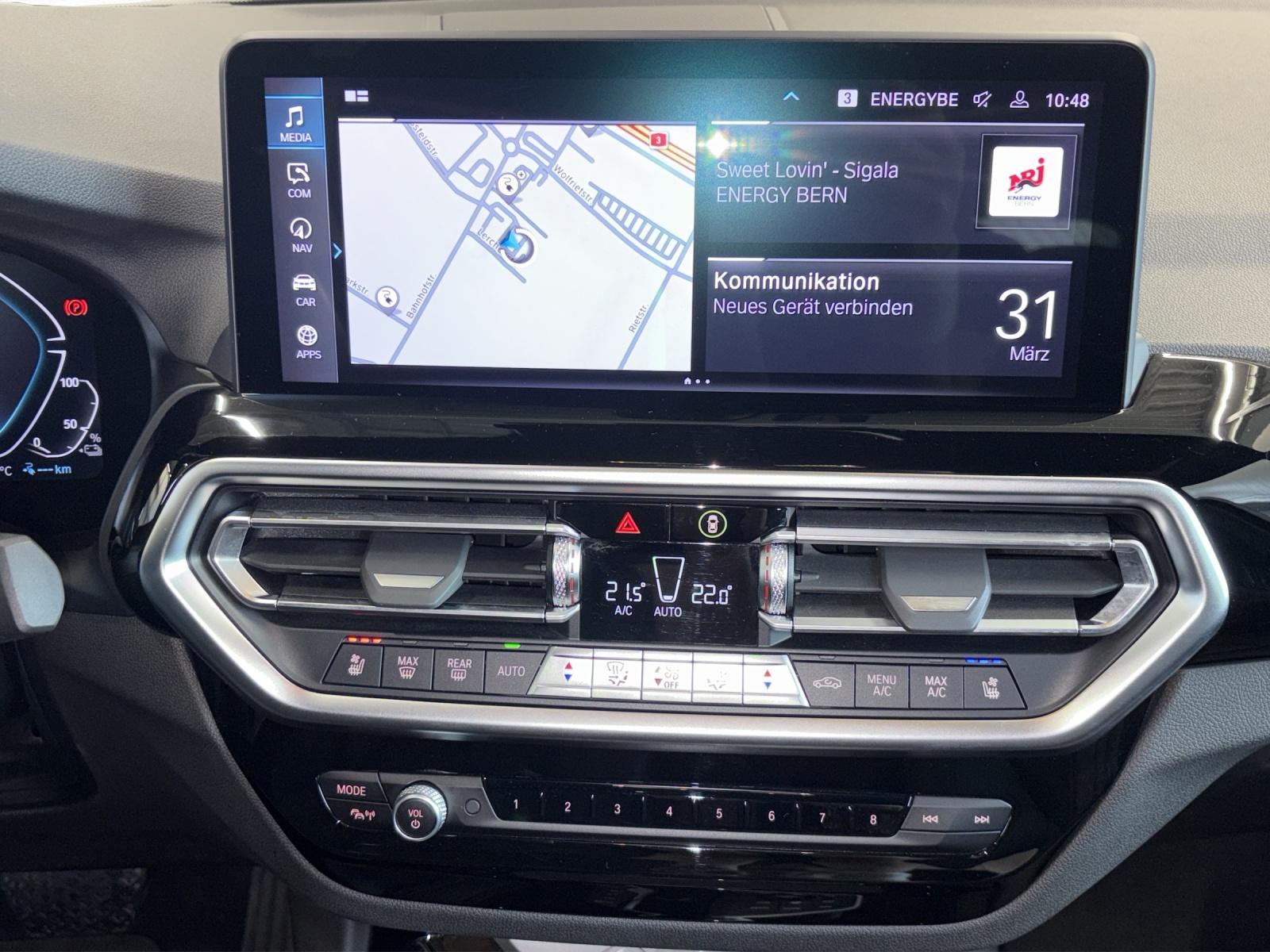 BMW X3 30e xDrive-image-11
