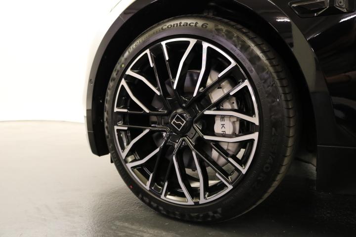 ZEEKR 001 Privilege AWD-showroom-element-3