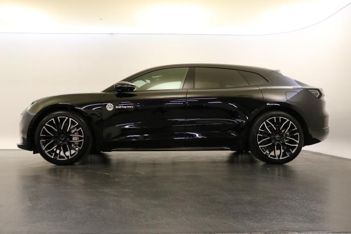 ZEEKR 001 Privilege AWD-showroom-element-2