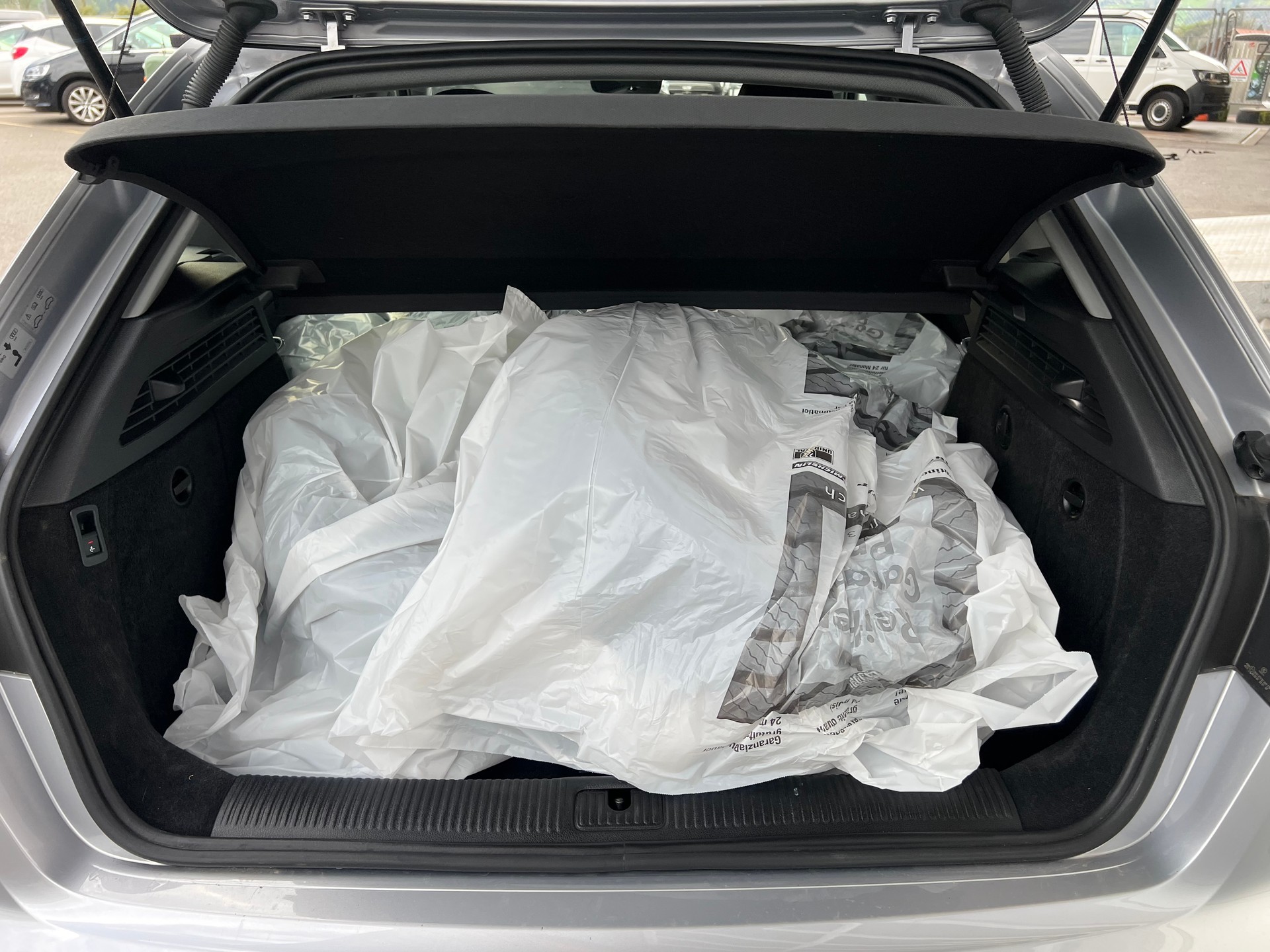 AUDI A3 Sportback 2.0 TDI 4x4 *** PS 150 * Navigation * Tempomat * 8 fach * Assistenten * frisch ab MFK * 1 Jahr Garantie möglich **-image-9
