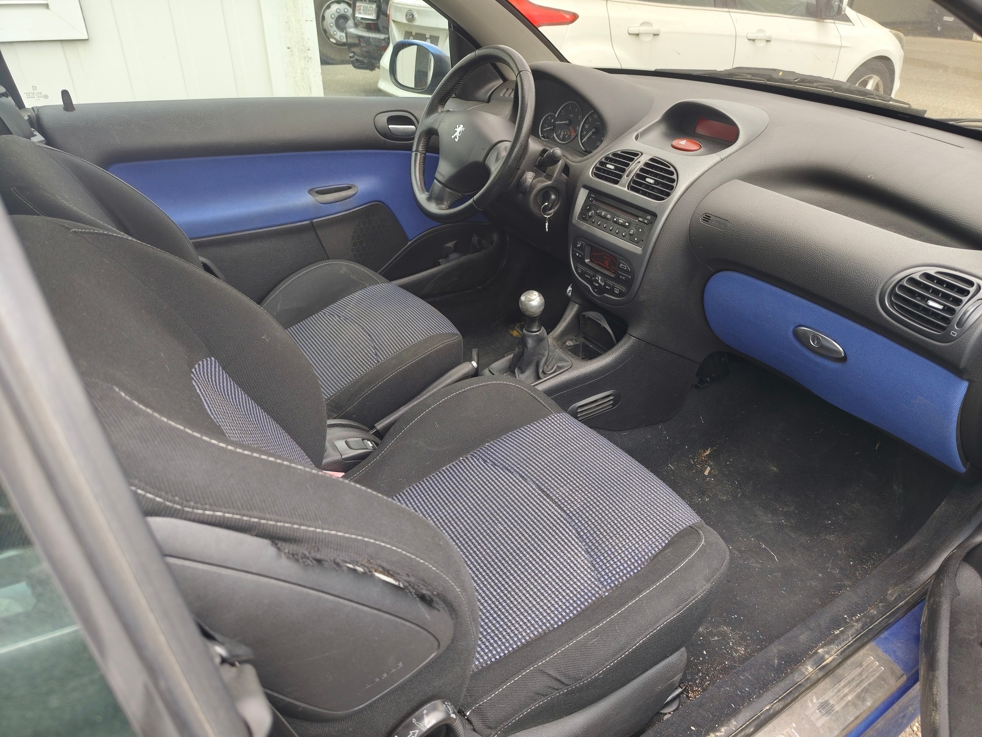 PEUGEOT 206 CC 2.0 16V-image-4