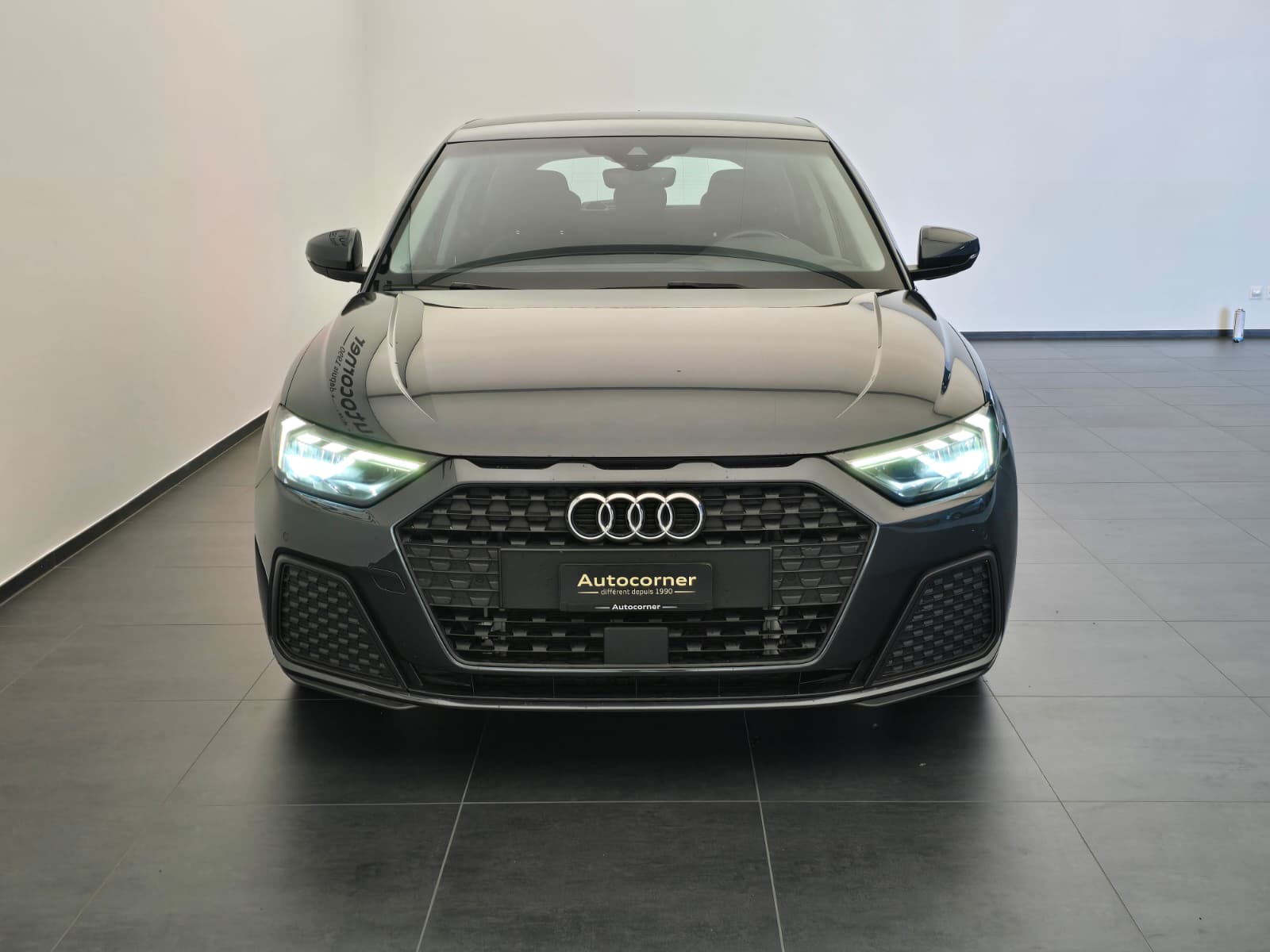 AUDI A1 Sportback 30 TFSI Attraction S-tronic-showroom-element-3