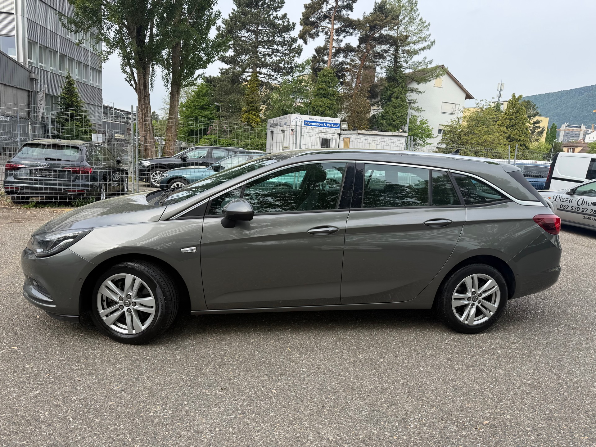 OPEL Astra Sports Tourer 1.6 CDTi ecoF Excellence Autom ** Voll-Leder ** Gr-Navi ** RF-Kamera ** Frisch Ab MFK & Service-image-10