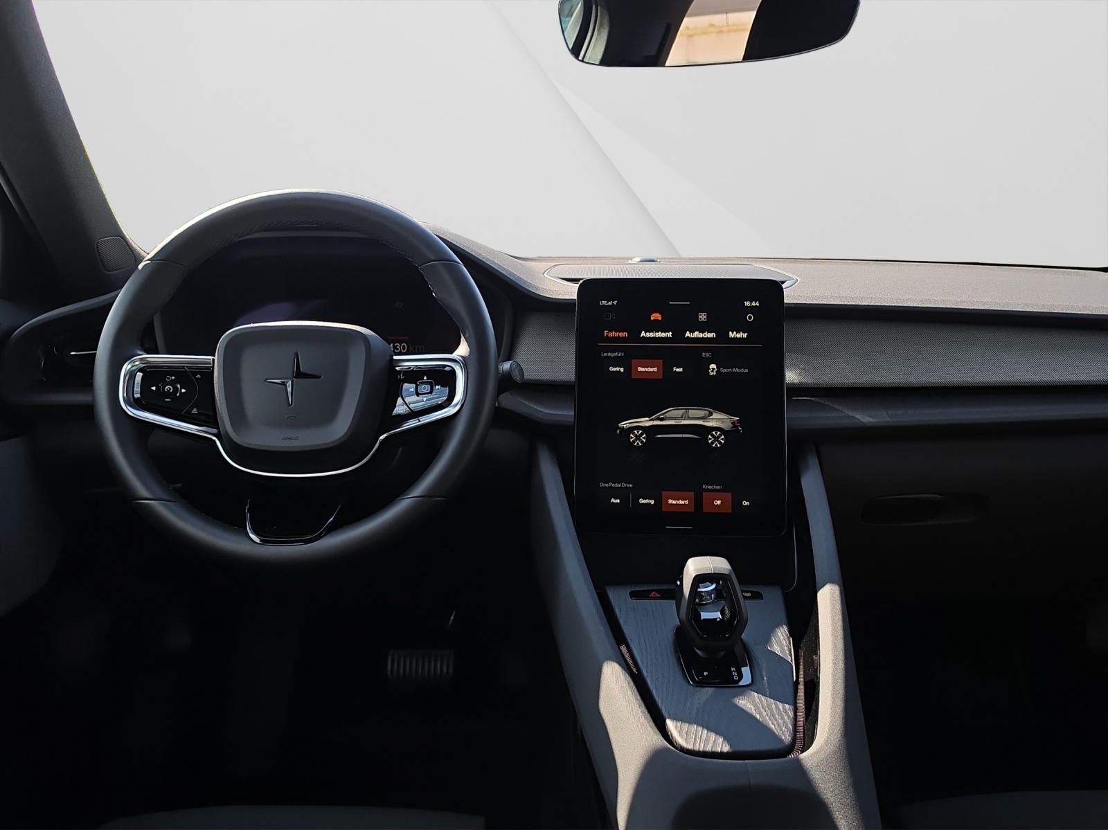 POLESTAR 2 Long Range Dual Motor Performance-image-10