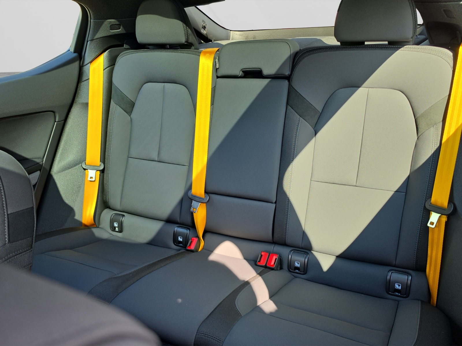 POLESTAR 2 Long Range Dual Motor Performance-image-13