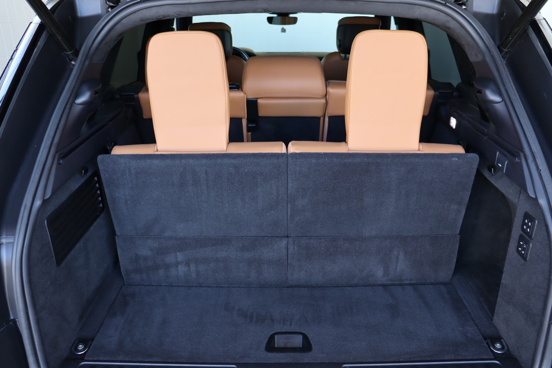 LAND ROVER RANGE ROVER SPORT 5.0 V8 S/C AB DYNAMIC AUTOMATIC ** AUTOBIOGRAPHY ** 7-SITZER ** CH-FAHRZEUG ** PANO-DACH **-image-24