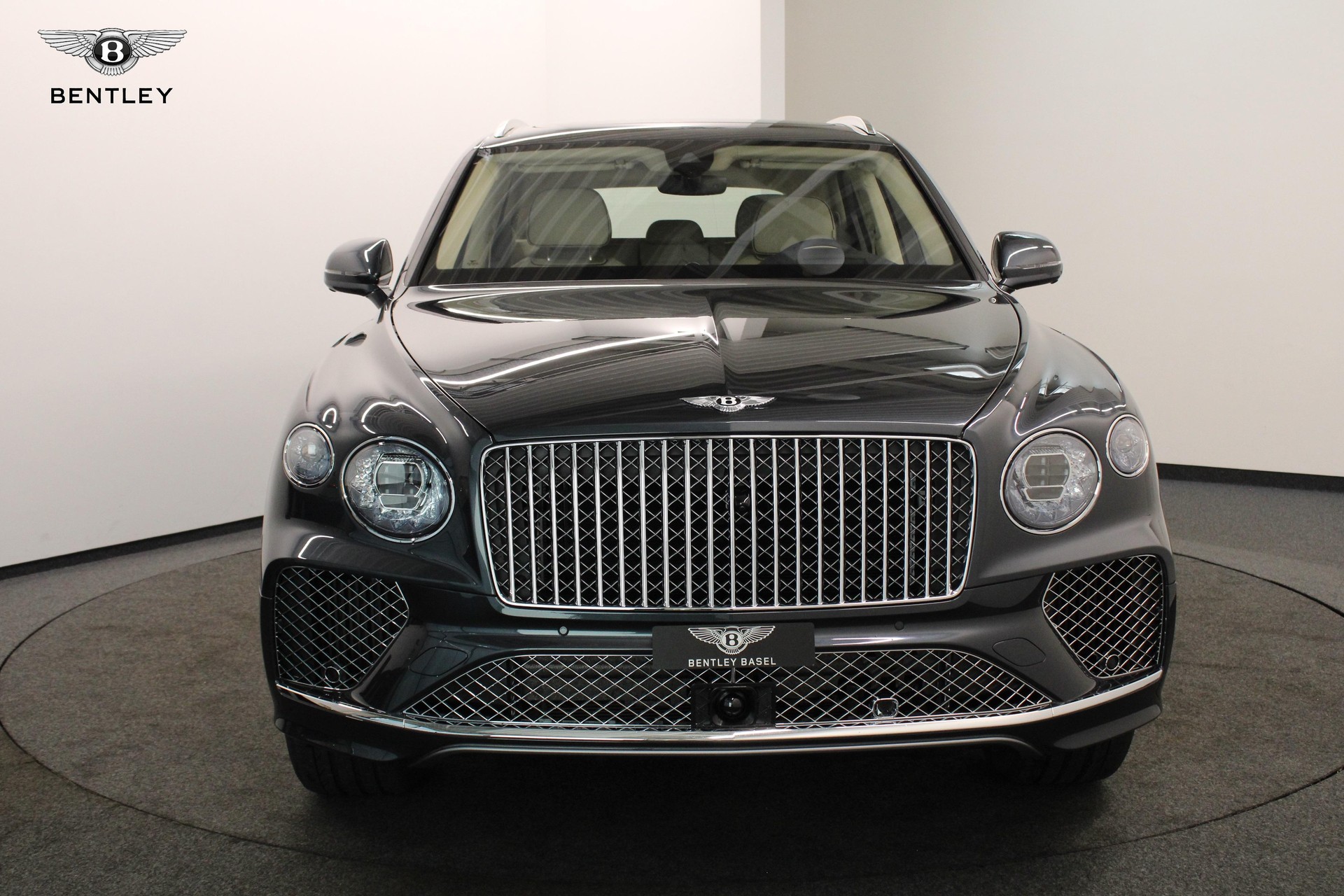 BENTLEY Bentayga 4.0 V8 Atelier Edition-image-8