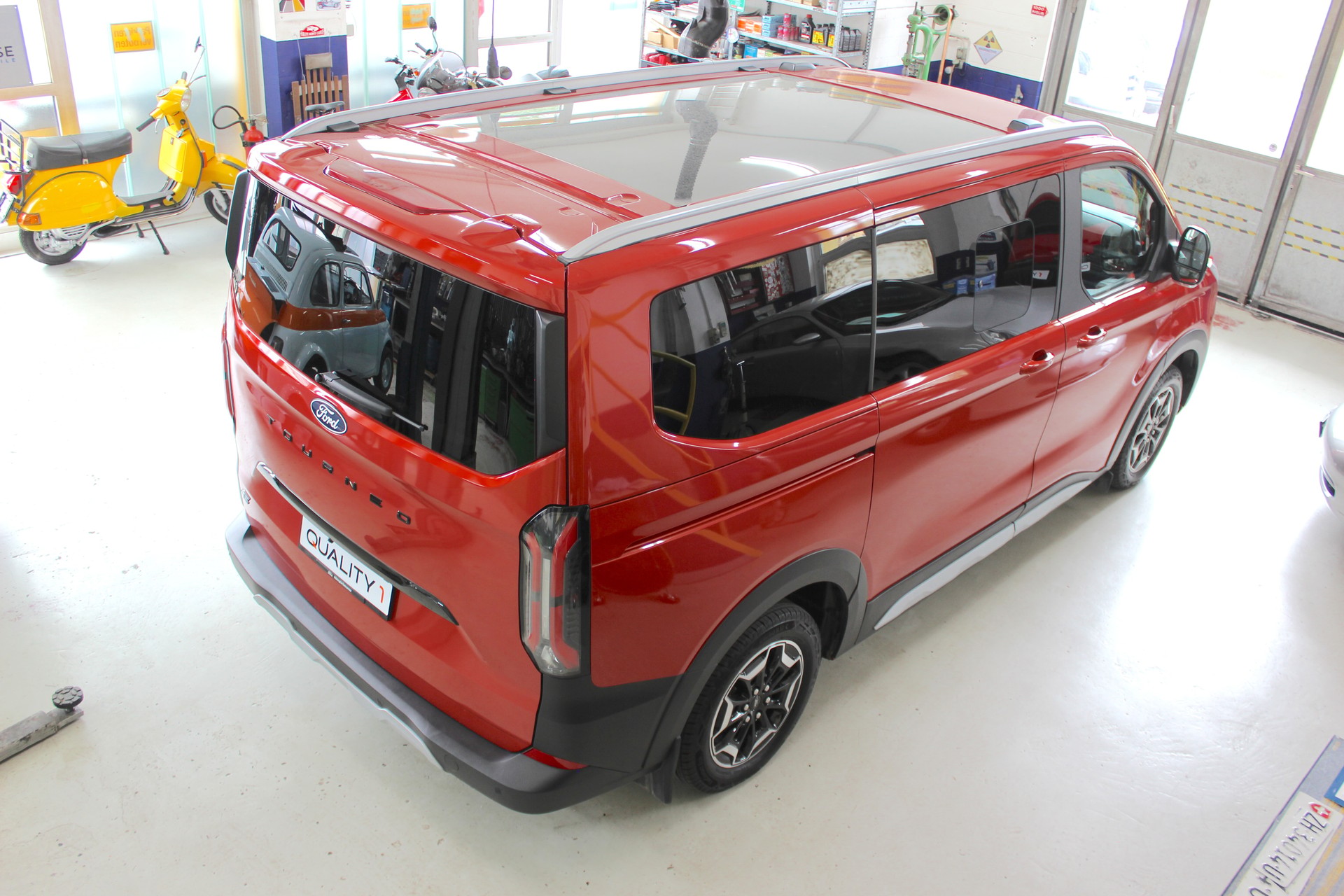 FORD Tourneo Bus 340 L1H1 65kWh Active 💥 TOP Ausstattung inkl. AHK 💥 Garantie 💥 Lieferung möglich-showroom-element-2