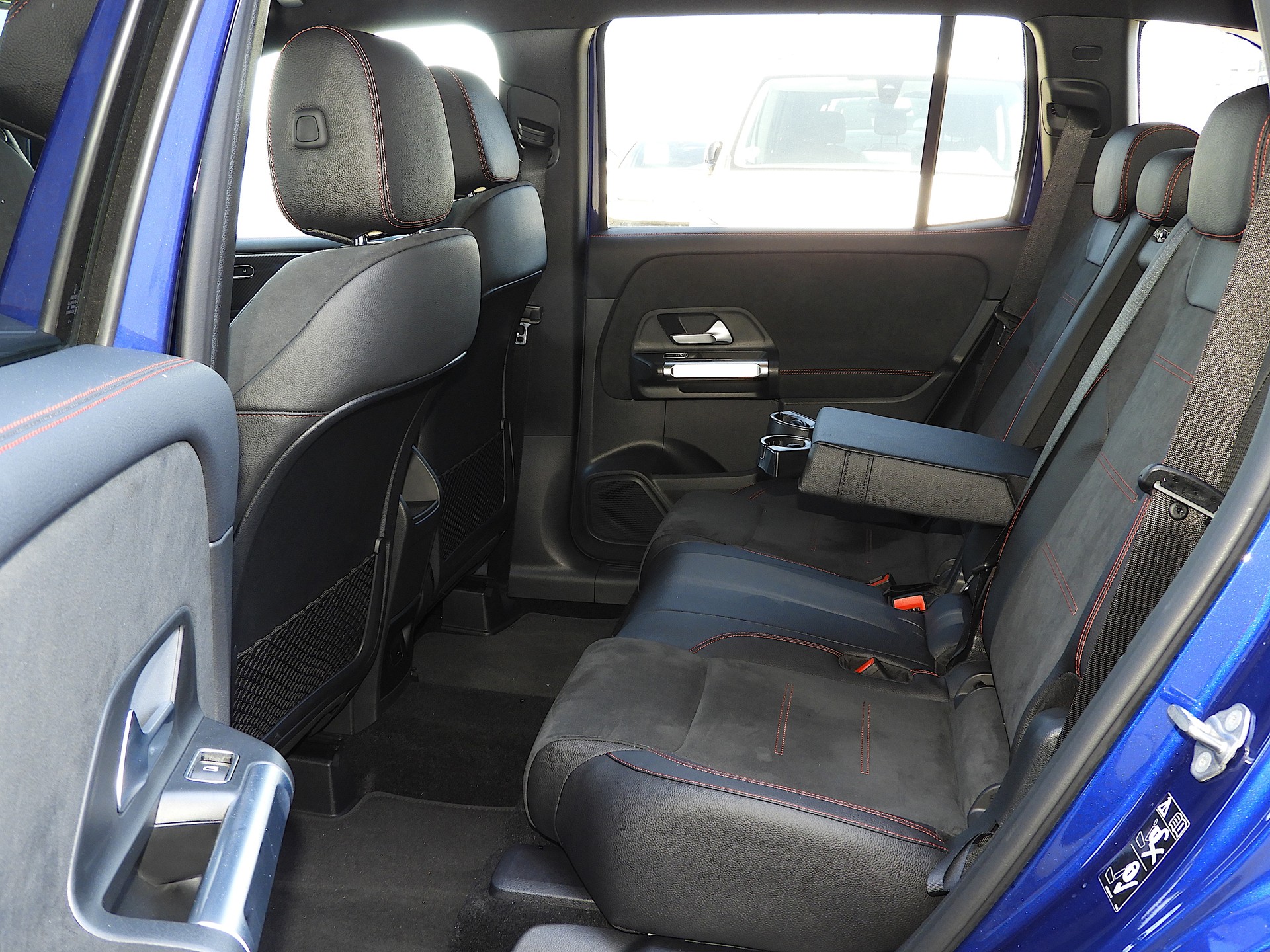 MERCEDES-BENZ GLB 220 d AMG Line 8G-Tronic I Garantie inkl. I DAB I Volldigitales Instr. Display I AHK-image-13