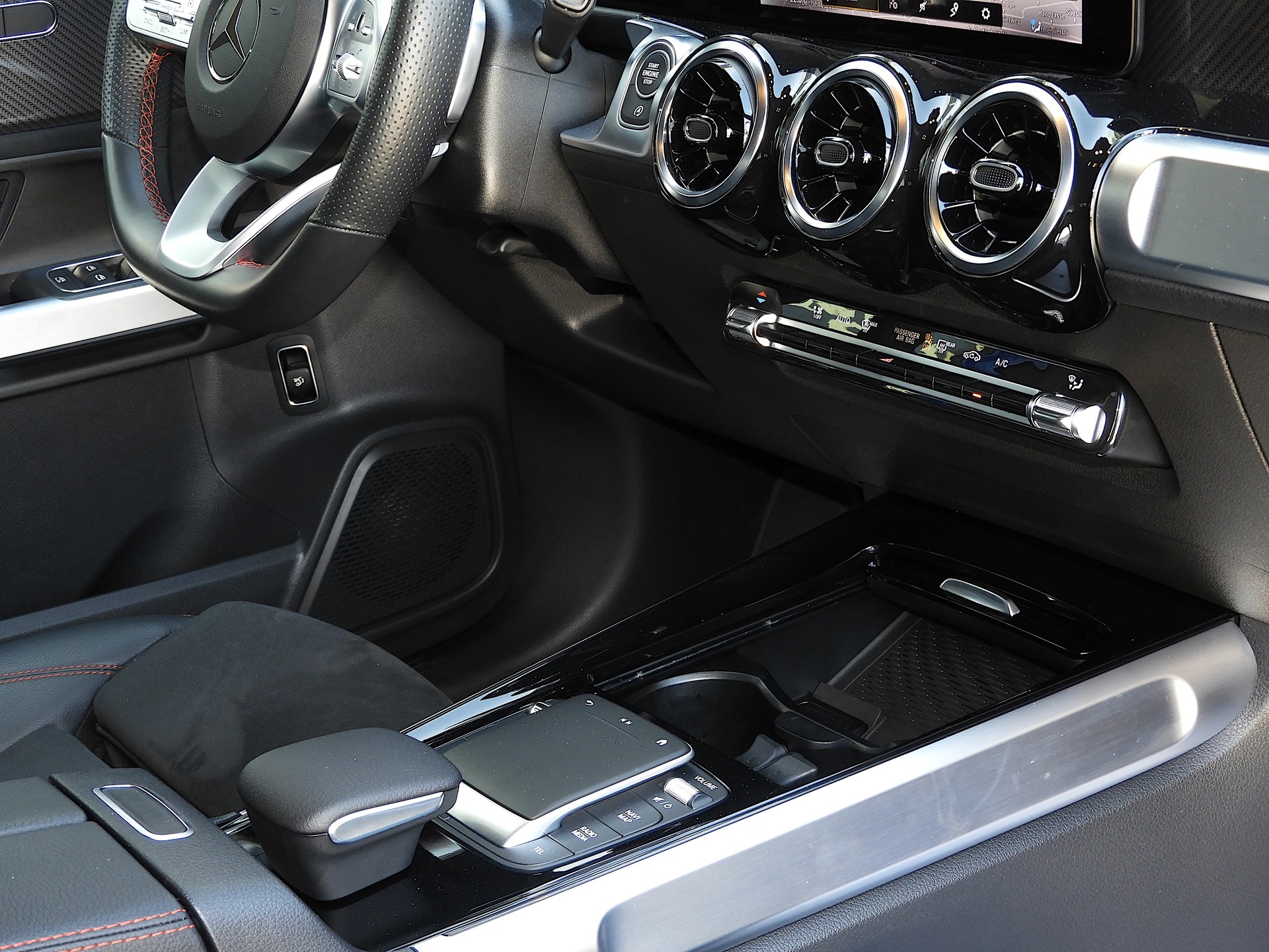 MERCEDES-BENZ GLB 220 d AMG Line 8G-Tronic I Garantie inkl. I DAB I Volldigitales Instr. Display I AHK-image-12