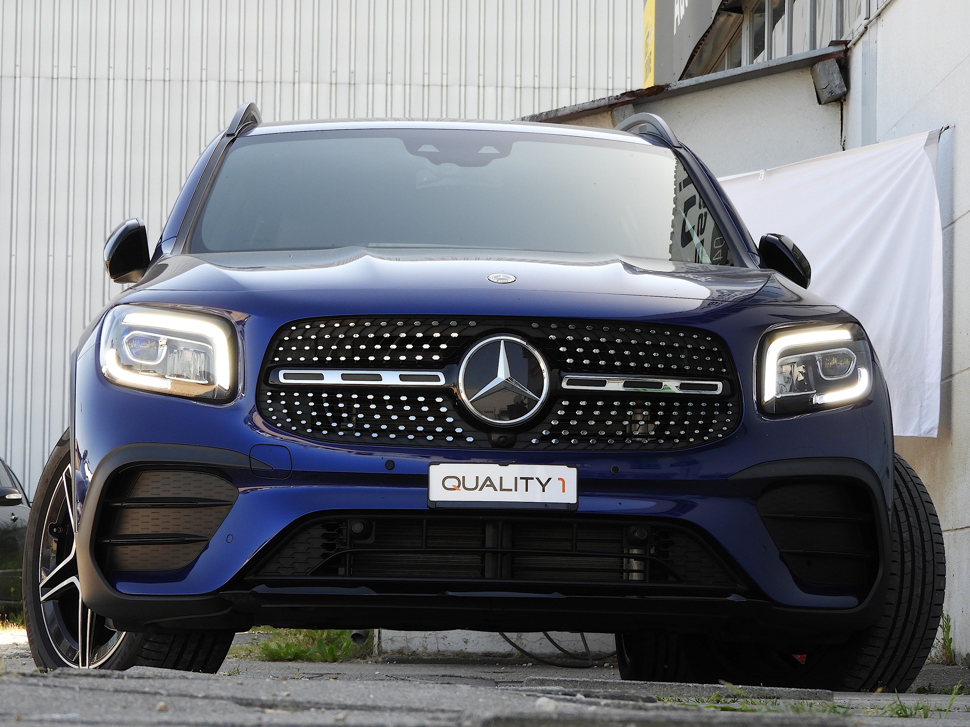 MERCEDES-BENZ GLB 220 d AMG Line 8G-Tronic I Garantie inkl. I DAB I Volldigitales Instr. Display I AHK-image-2