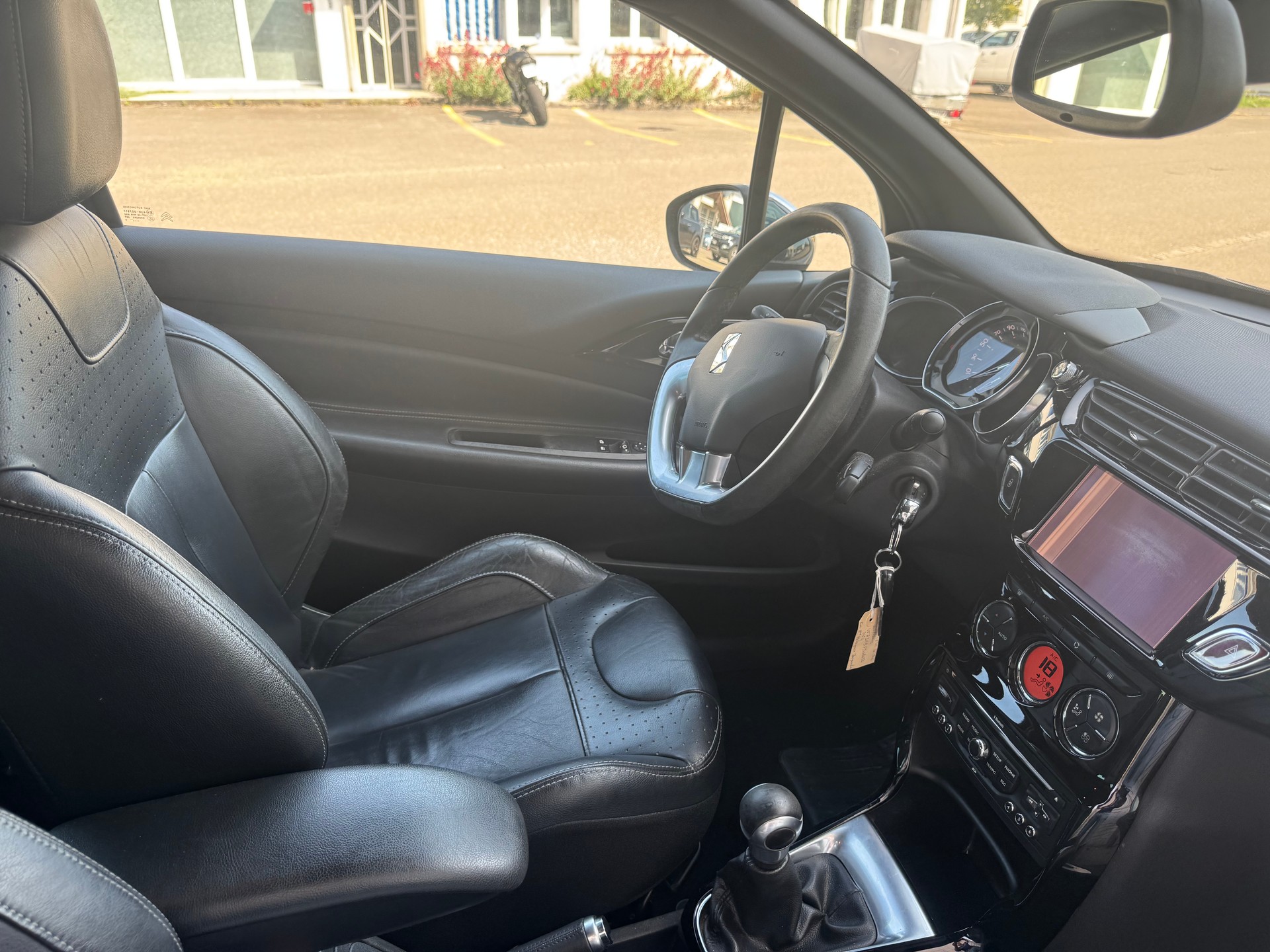 DS AUTOMOBILES DS3 1.6 VTi SO Chic-image-7