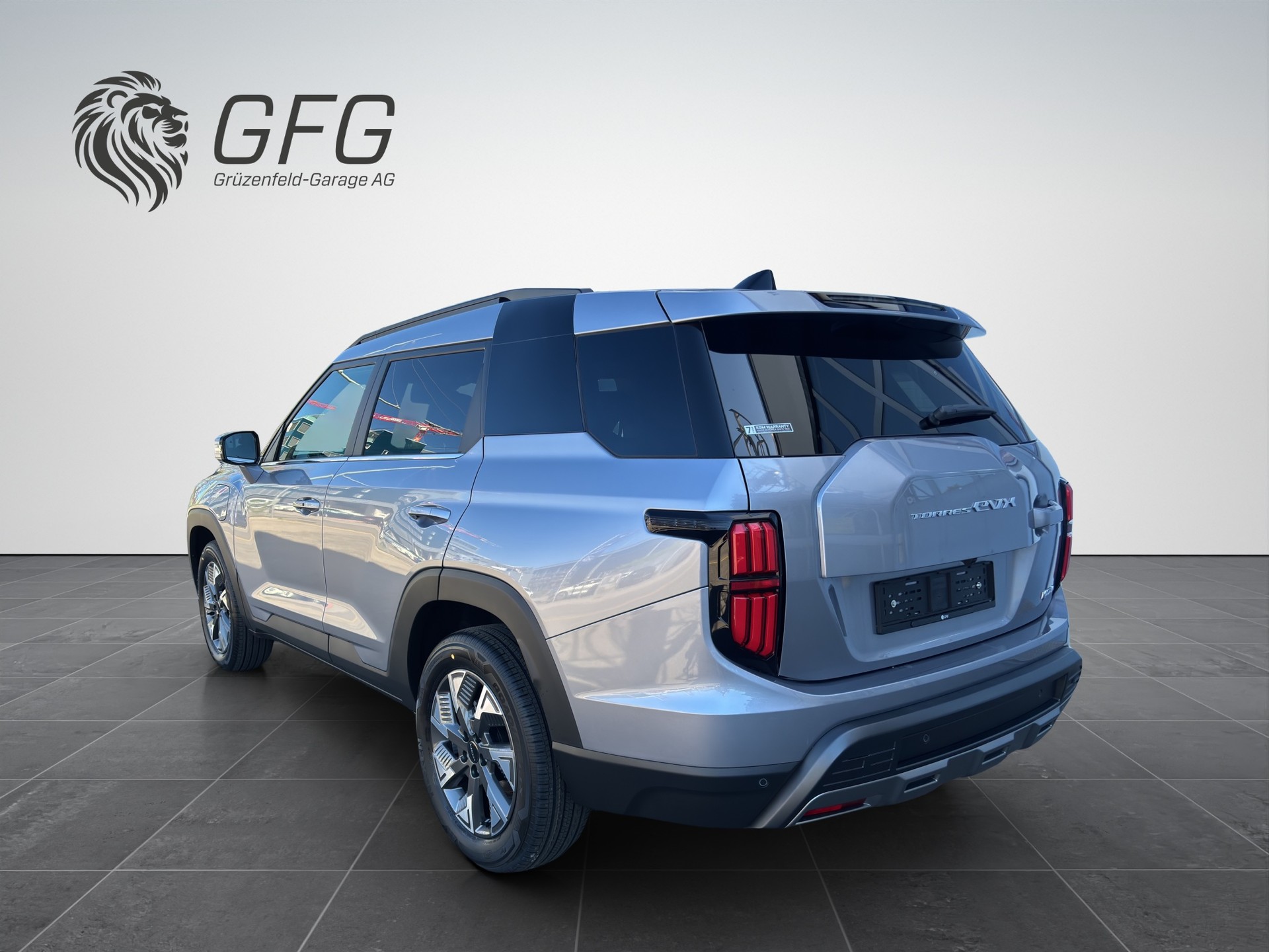 KGM-SsangYong Torres EVX Platinum-showroom-element-3