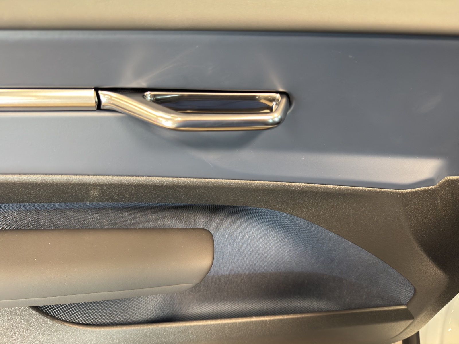 VOLVO EX30 E60 Ultra-image-12
