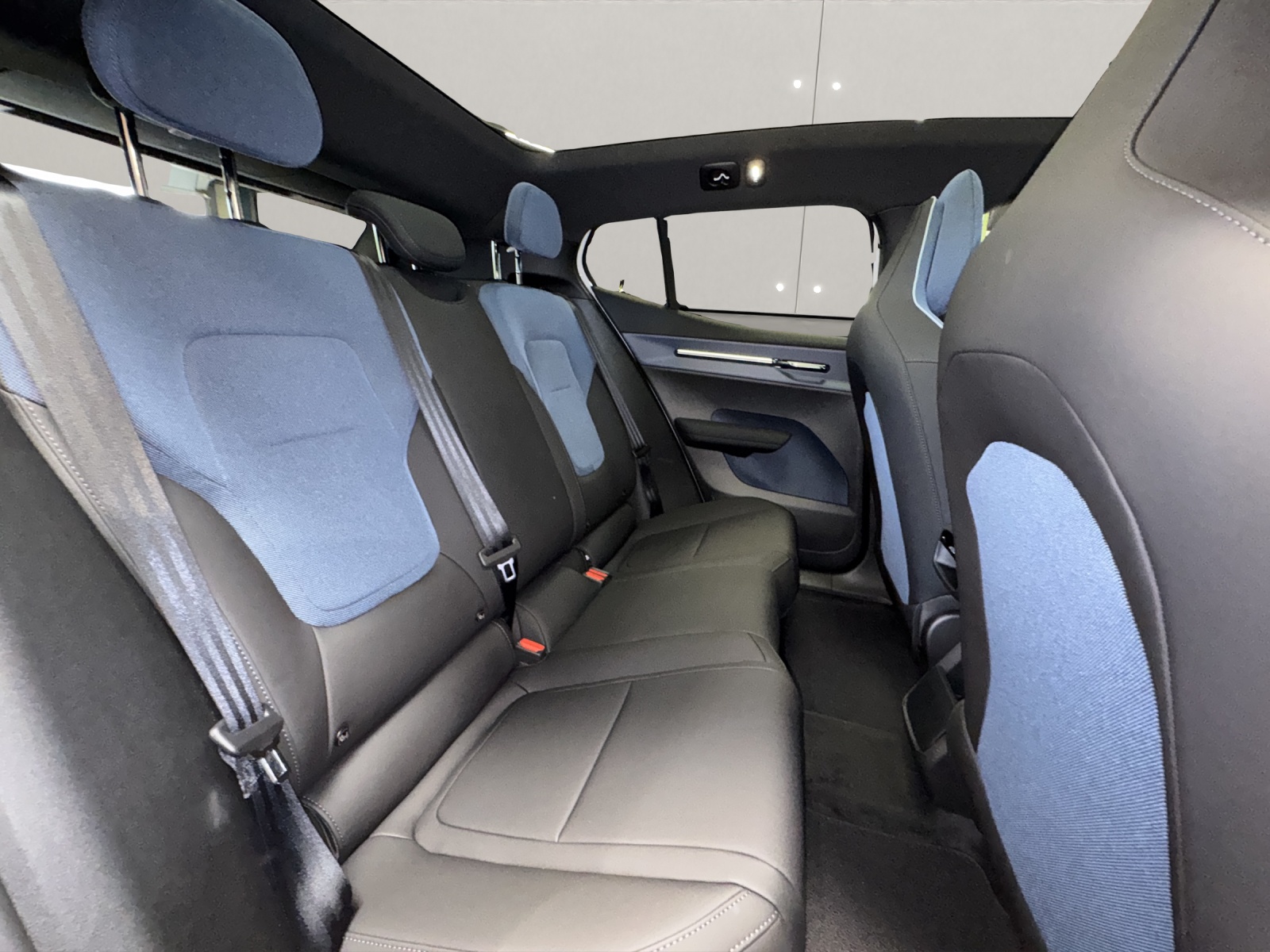 VOLVO EX30 E60 Ultra-image-14