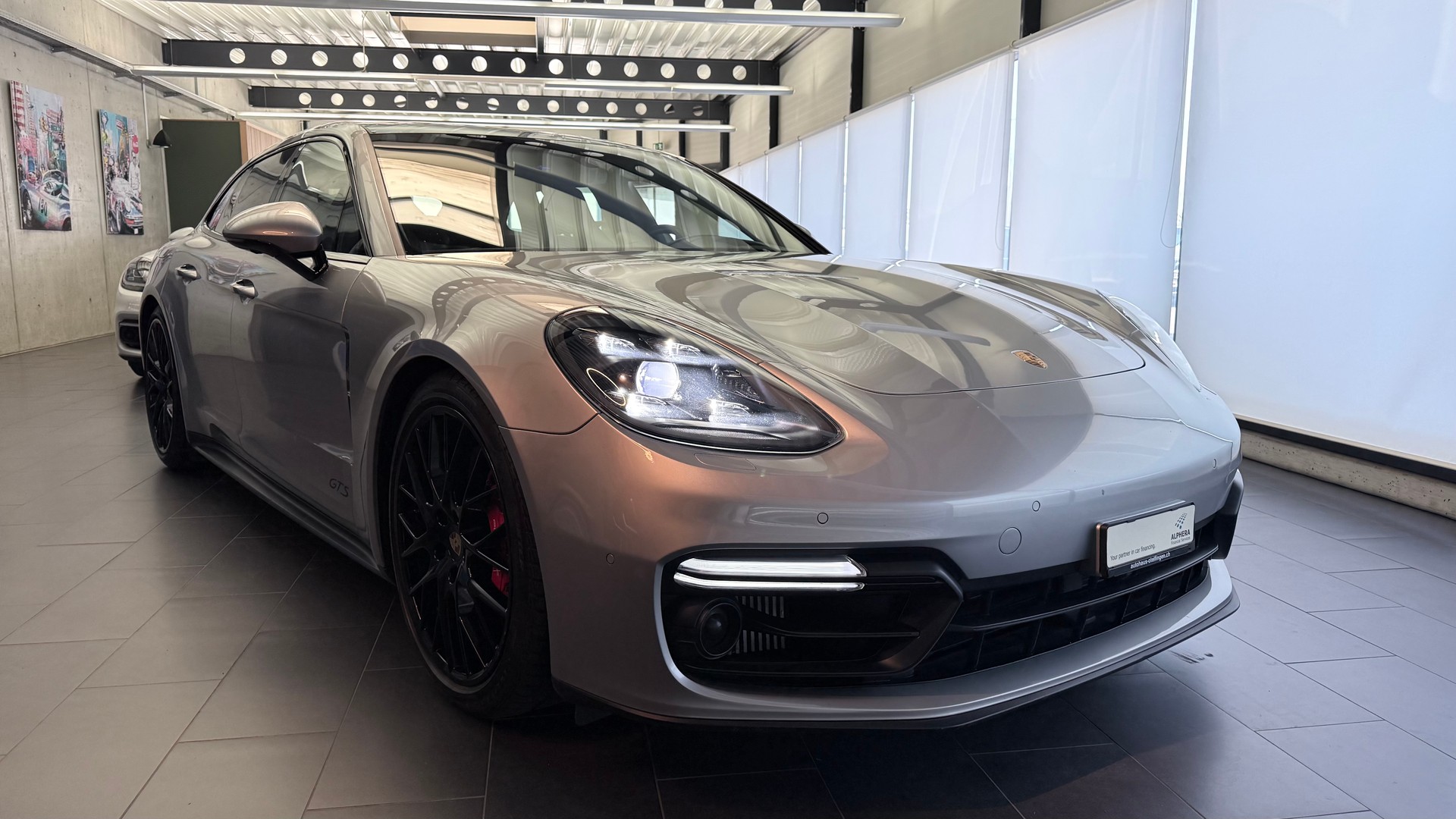 PORSCHE Panamera Sport Turismo 4.0 V8 GTS-showroom-element-2