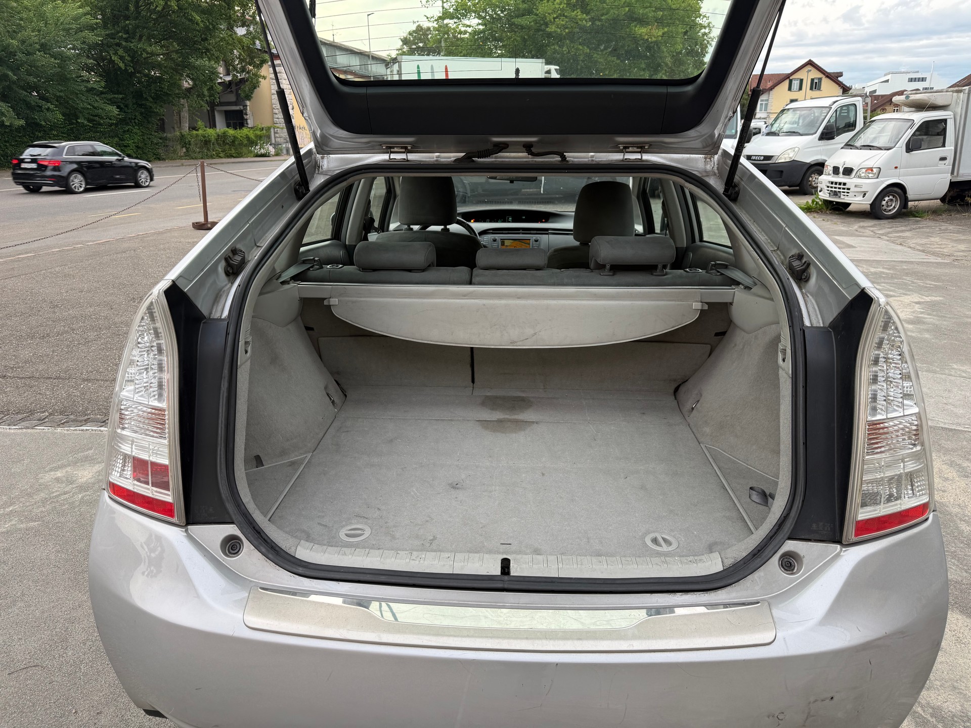 TOYOTA Prius 1.8 16V HSD Sol Premium-image-10