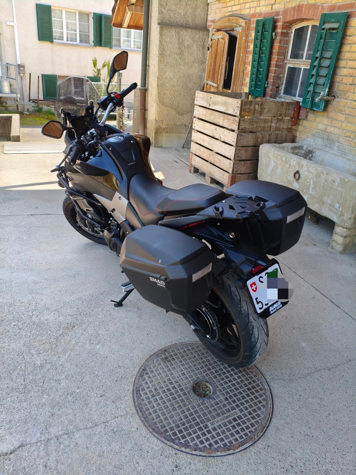 VOGE 500 ds-image-3