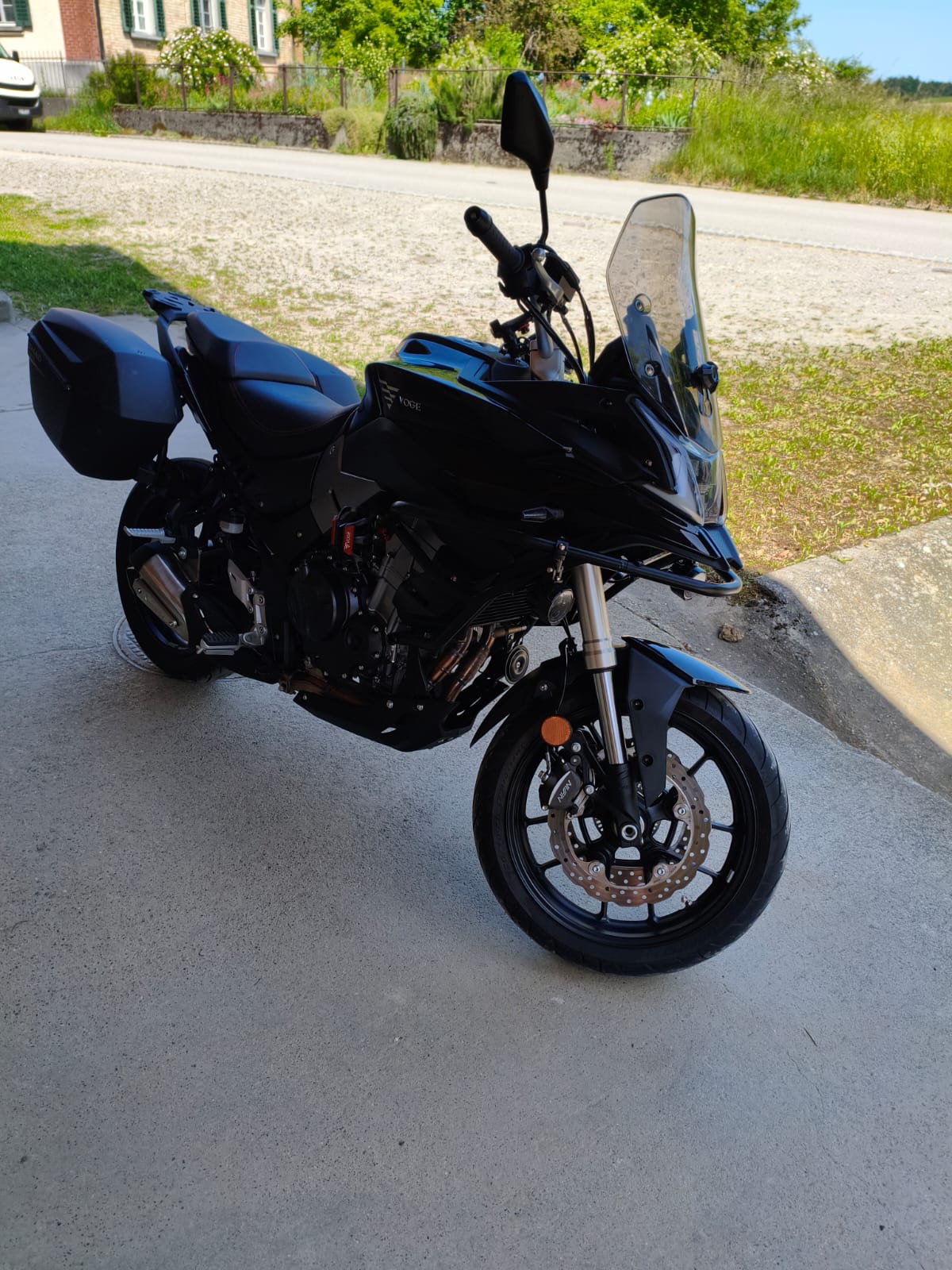 VOGE 500 ds-image-0