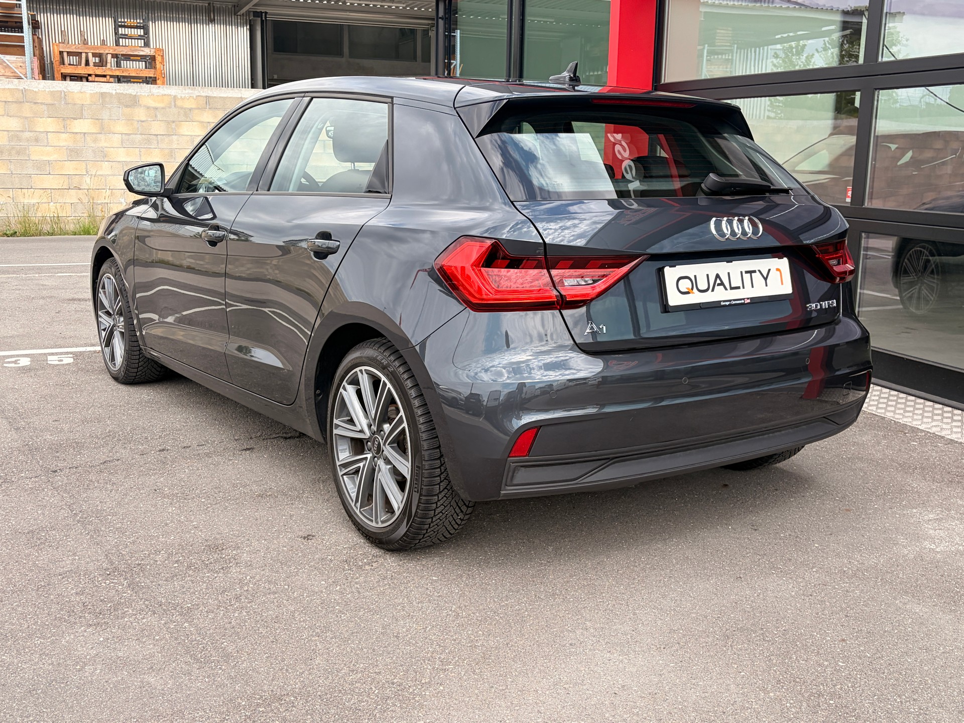 AUDI A1 Sportback 30 TFSI Attraction S-tronic-image-3