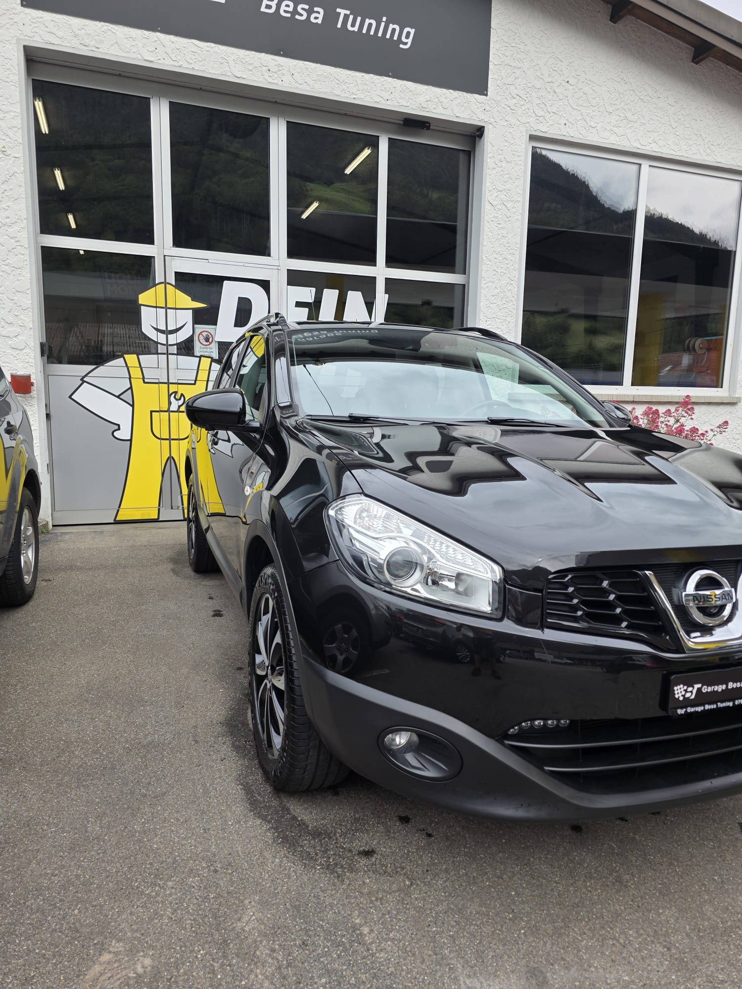NISSAN Qashqai 2.0 i-Way-showroom-element-1