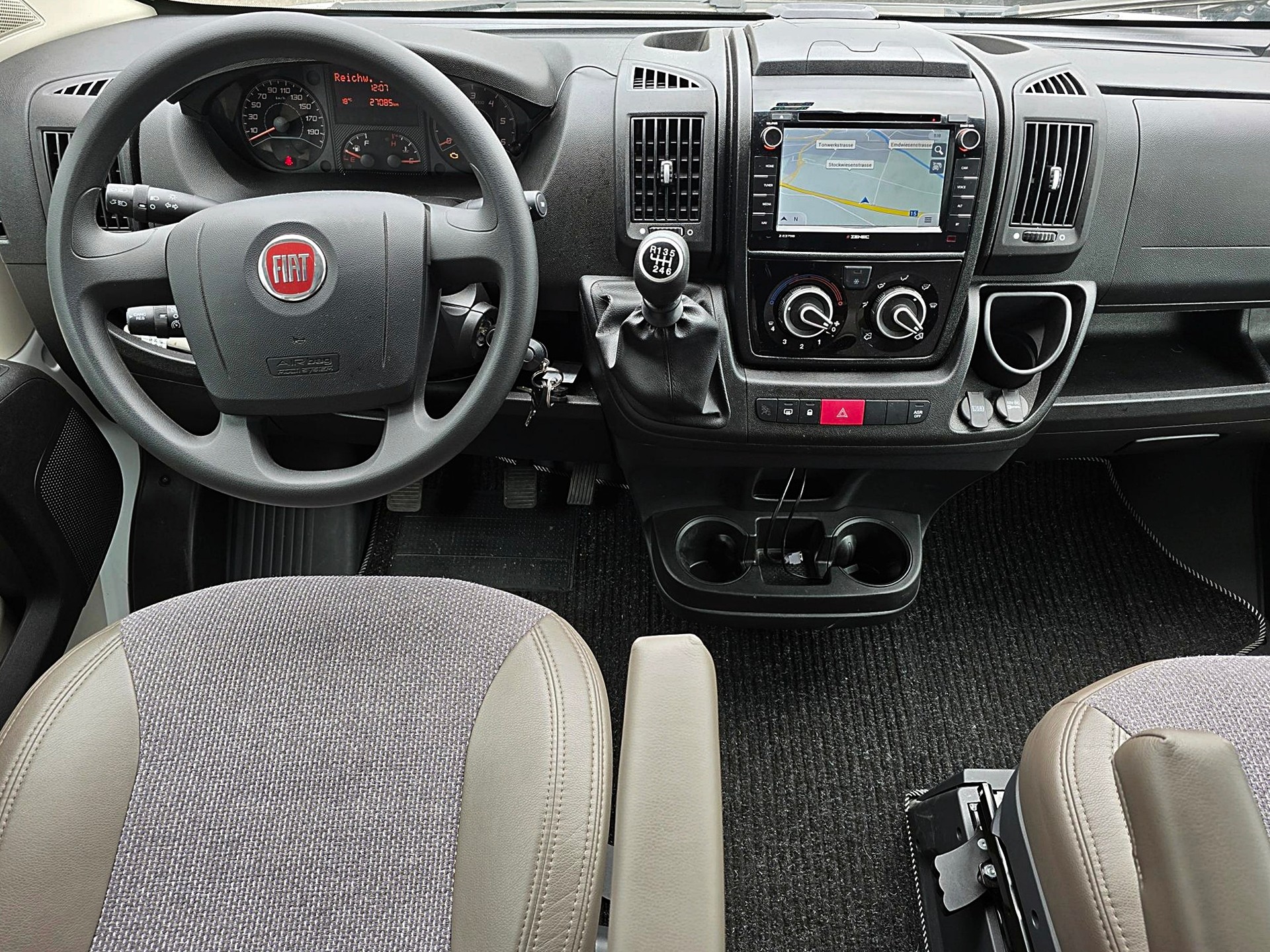 CARADO T 448 2,3 DIESEL FIAT DUCATO MJ 150-image-12