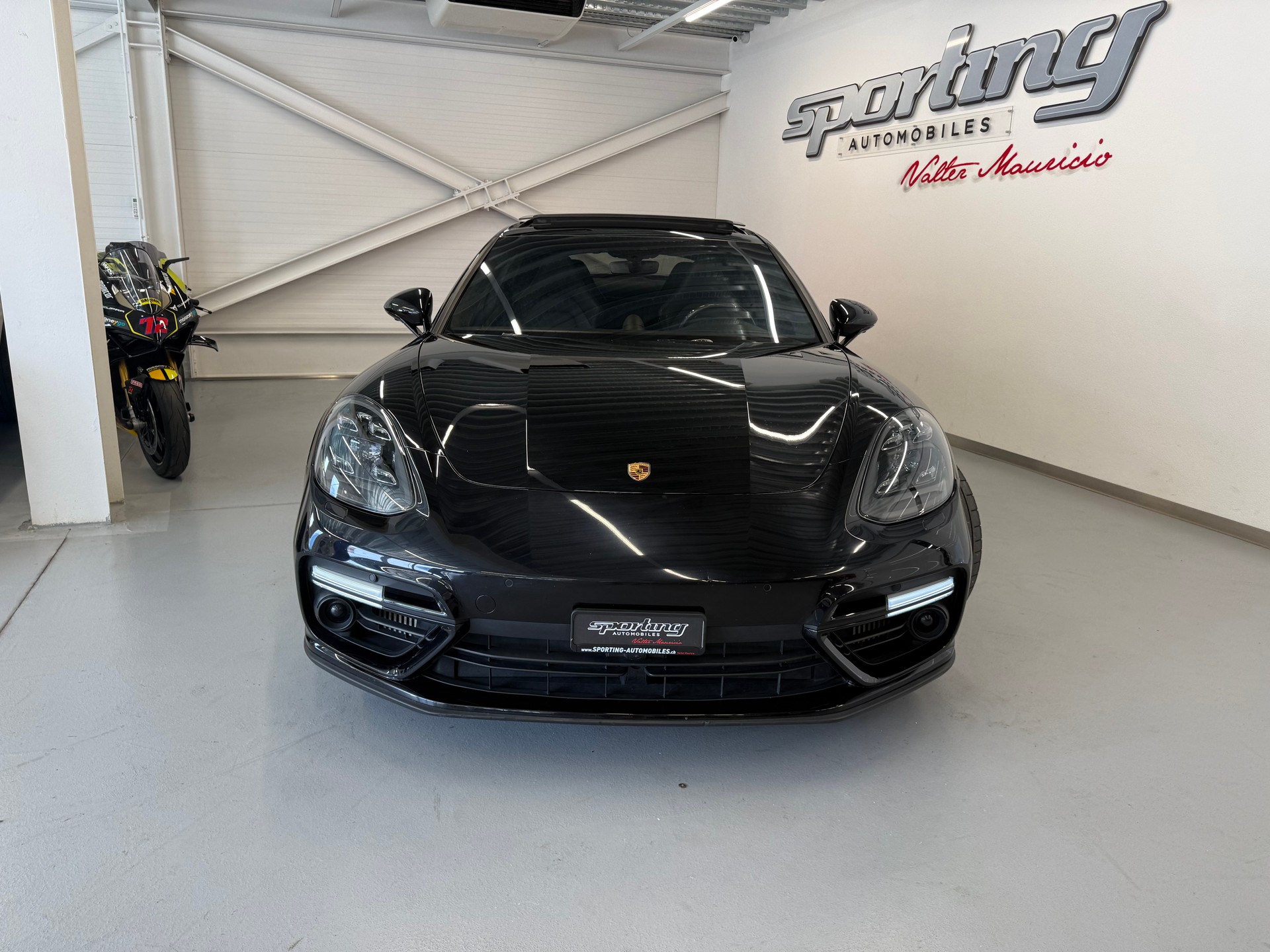 PORSCHE Panamera Turbo PDK Fulls Carbone-image-4