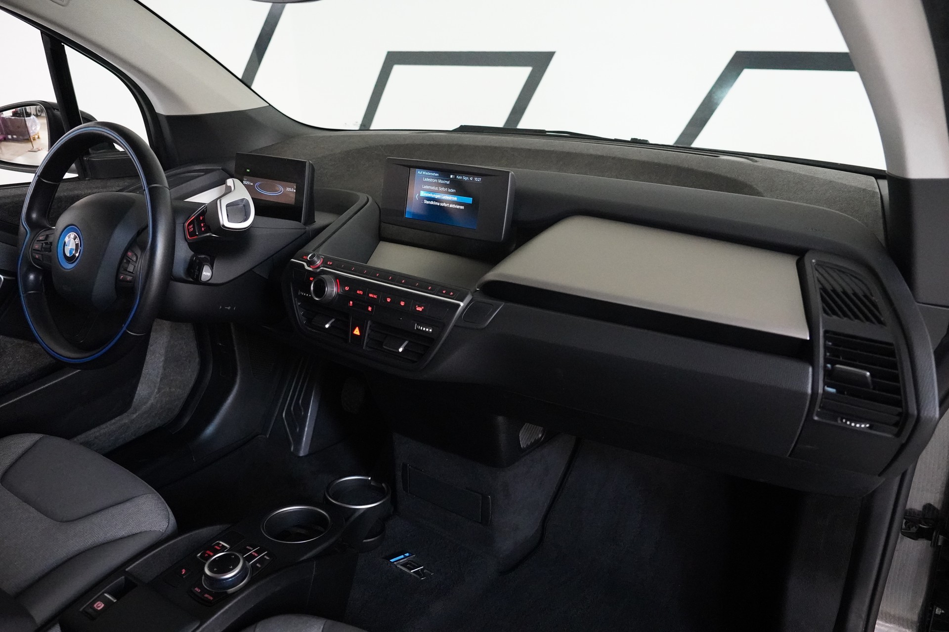 BMW i3s (120Ah) Fleet Edition-image-15