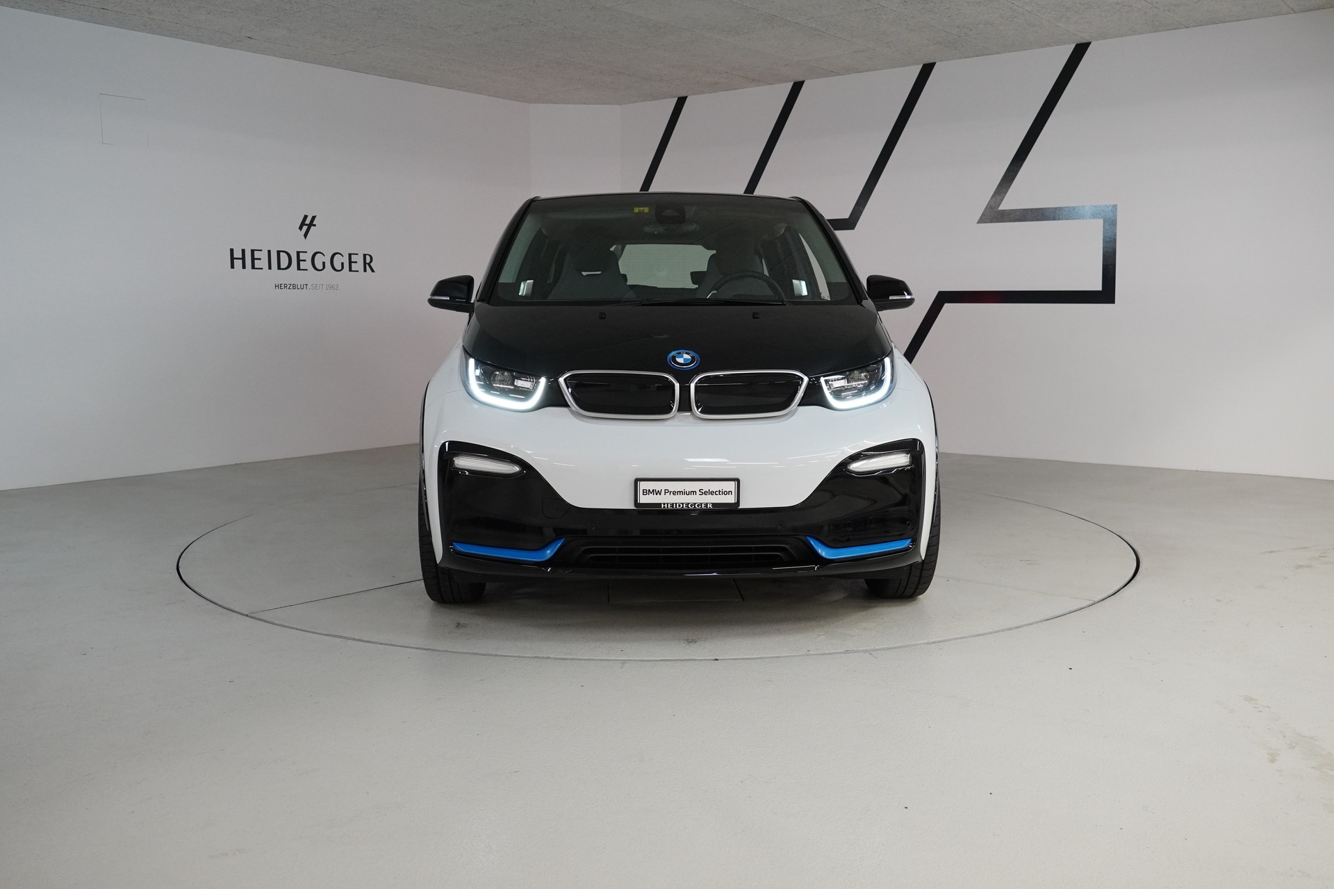 BMW i3s (120Ah) Fleet Edition-showroom-element-1