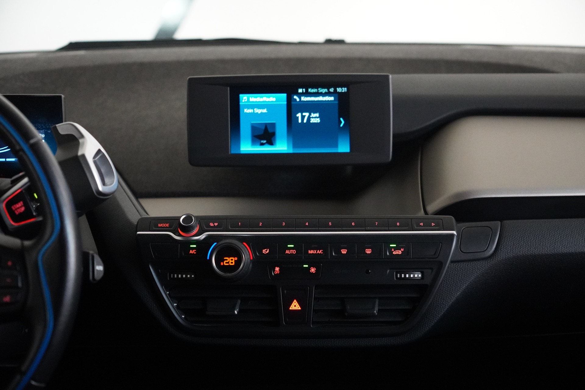 BMW i3s (120Ah) Fleet Edition-image-17