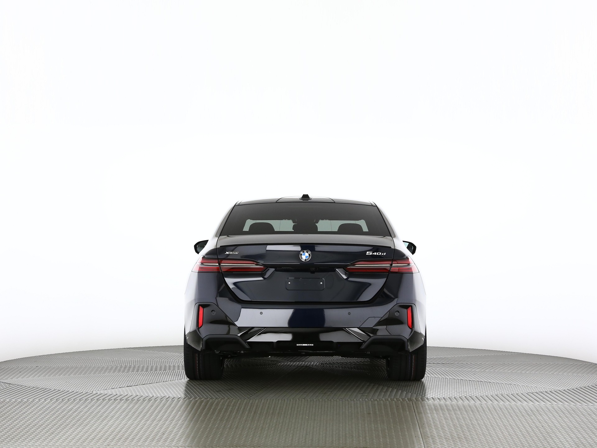 BMW 540d xDrive-showroom-element-3