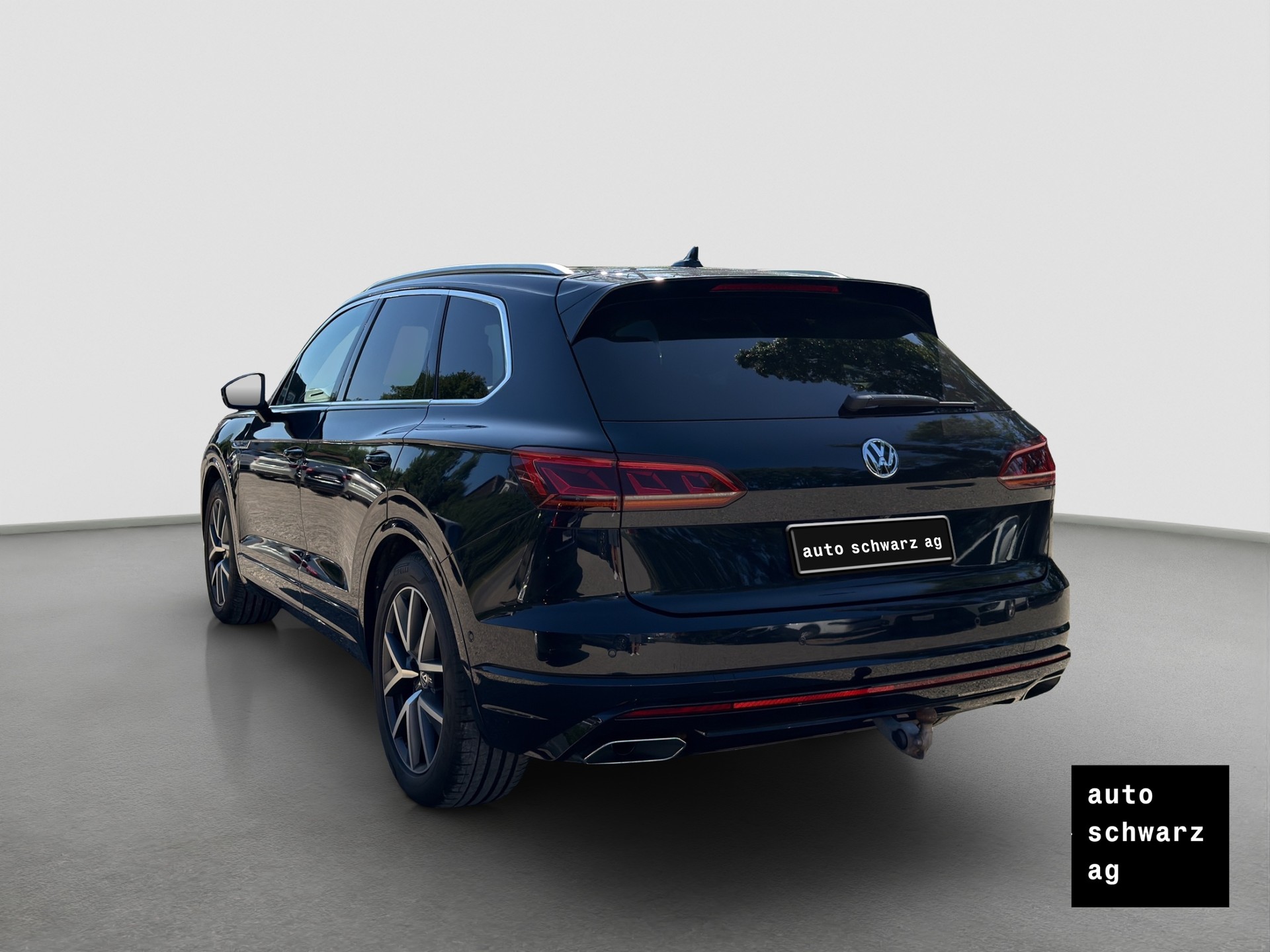 VW Touareg 3.0 TDI R Line Tiptronic-image-6