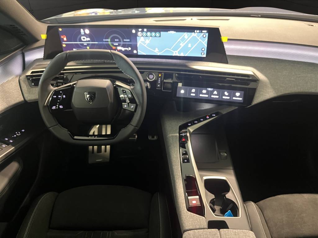 PEUGEOT 5008 145 Hybrid e-DCS6 GT-image-6