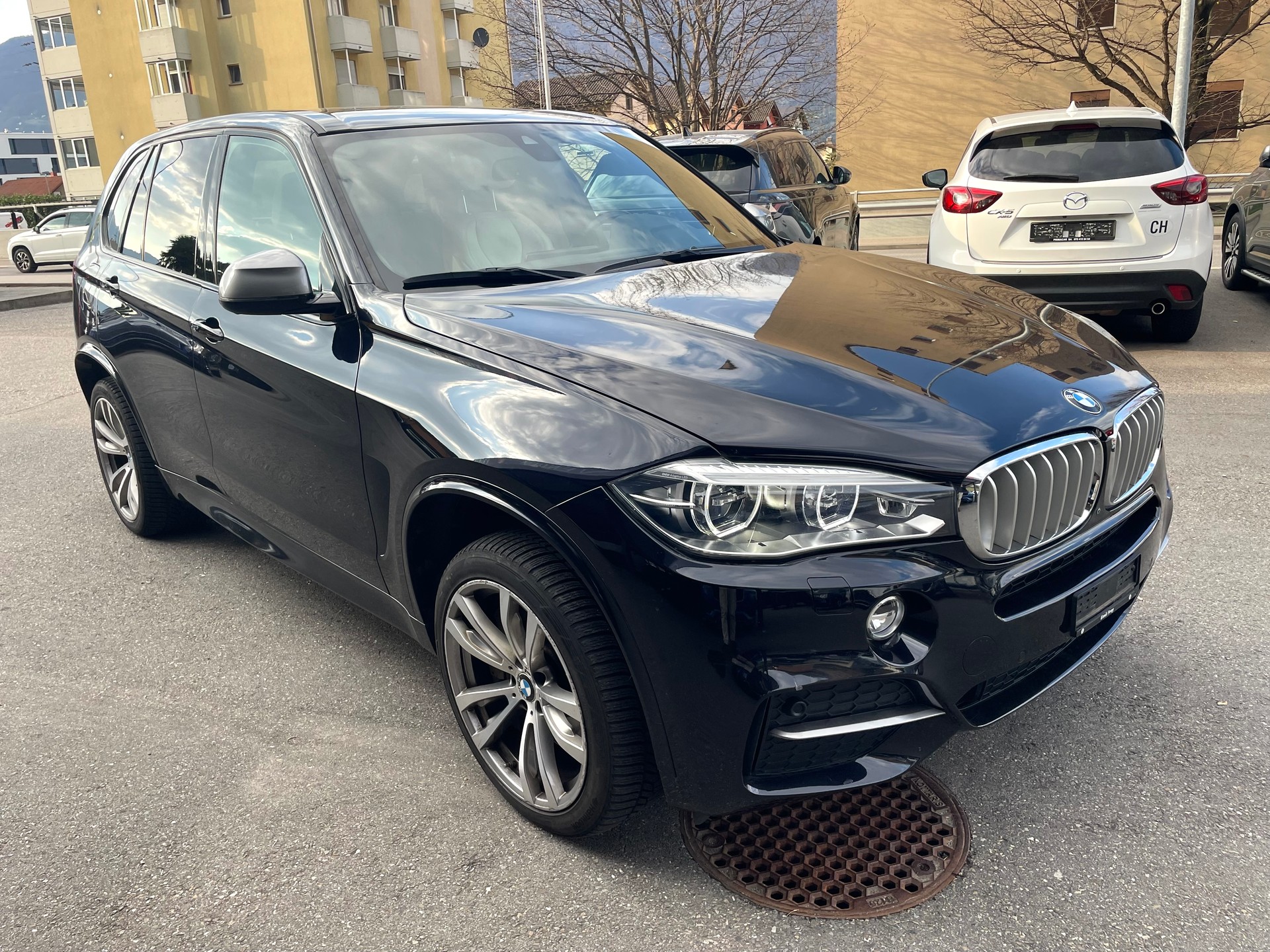 BMW X5 xDrive M50d Steptronic-image-13