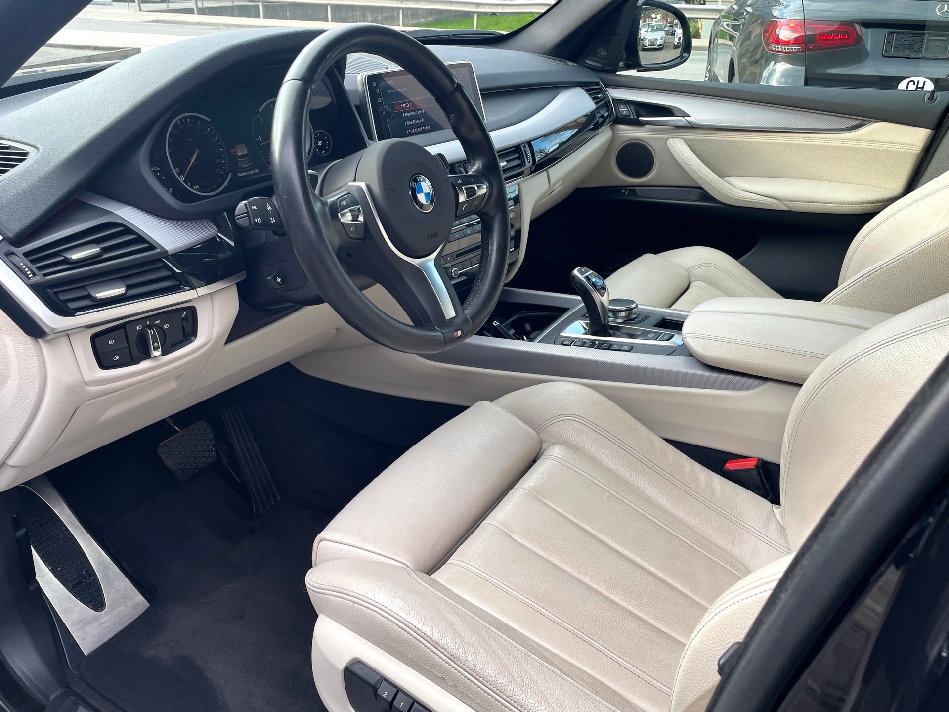 BMW X5 xDrive M50d Steptronic-image-2