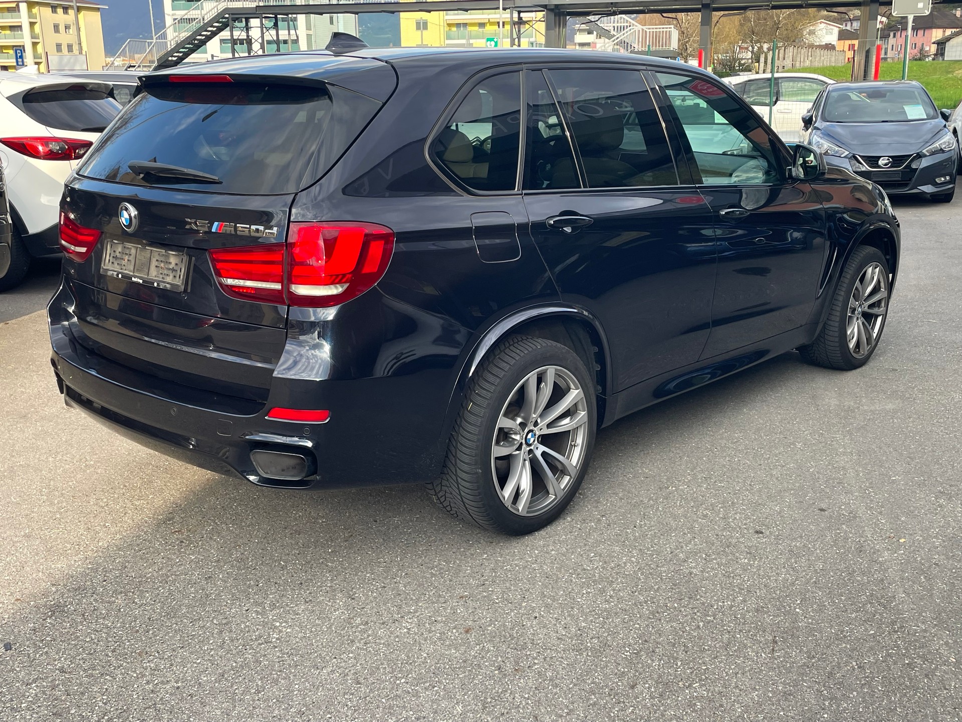 BMW X5 xDrive M50d Steptronic-image-9