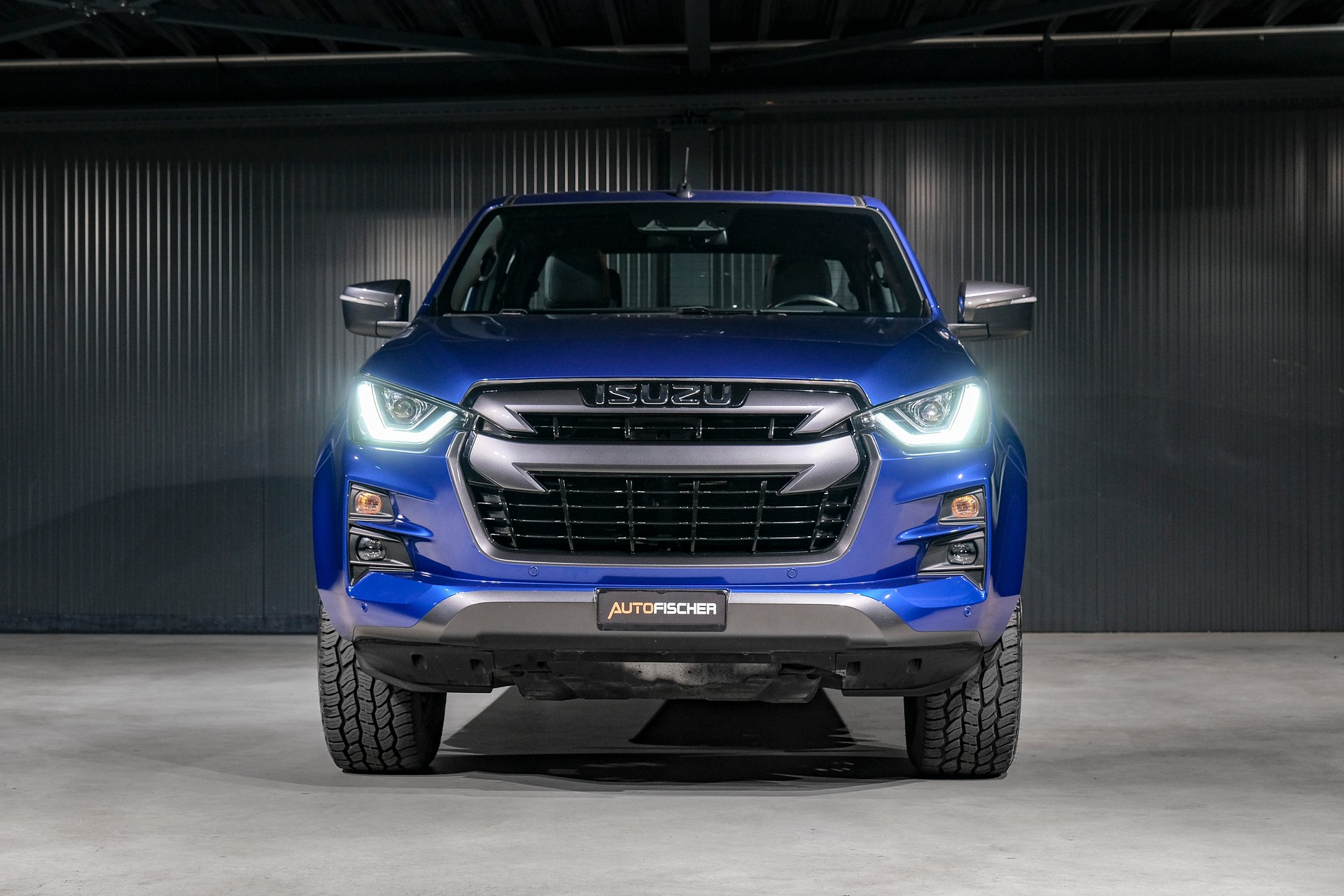 ISUZU D-MAX 1.9 SpaceCab N60FF 4x4 AT-showroom-element-2