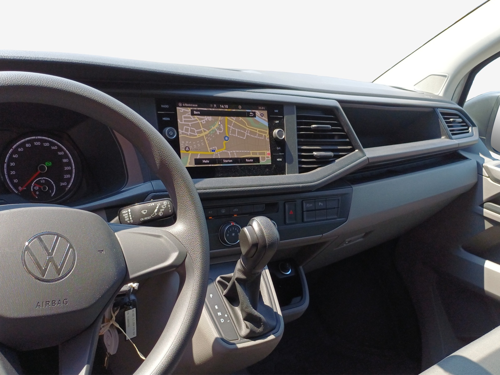 VW T6.1 2.0 TDI DSG-image-8