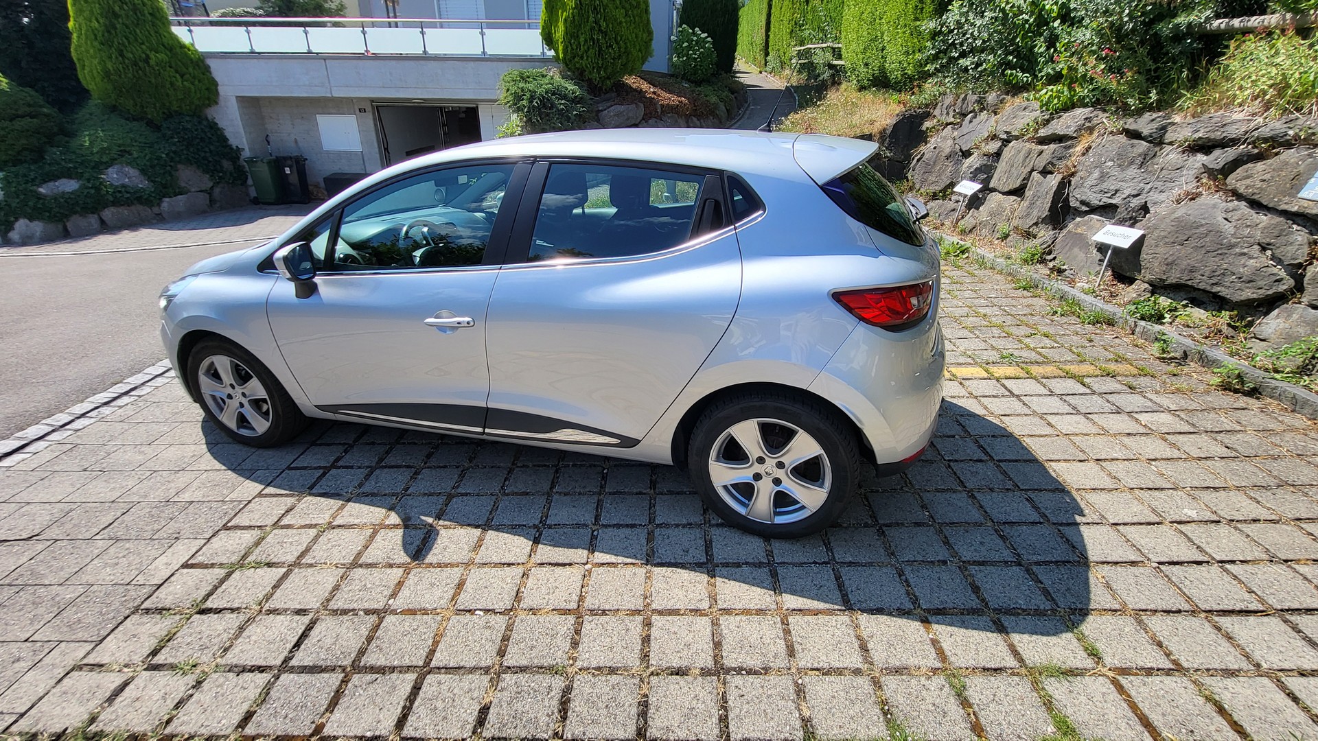 RENAULT 1.2 TCe 120 Swiss Edition S/S-image-1