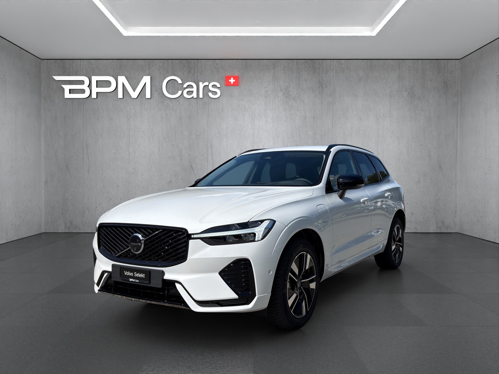 VOLVO XC60 2.0 T6 TE Plus Dark eAWD