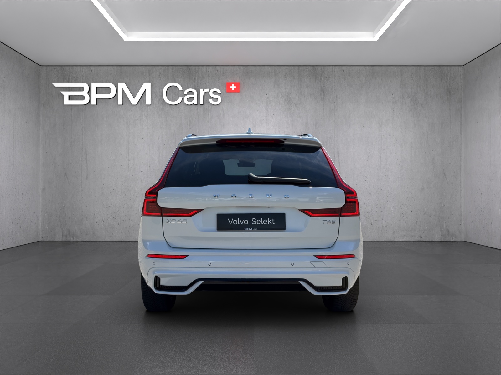VOLVO XC60 2.0 T6 TE Plus Dark eAWD-showroom-element-2