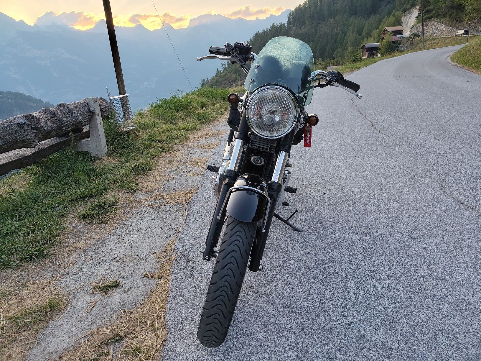 TRIUMPH Bonneville 800-image-3