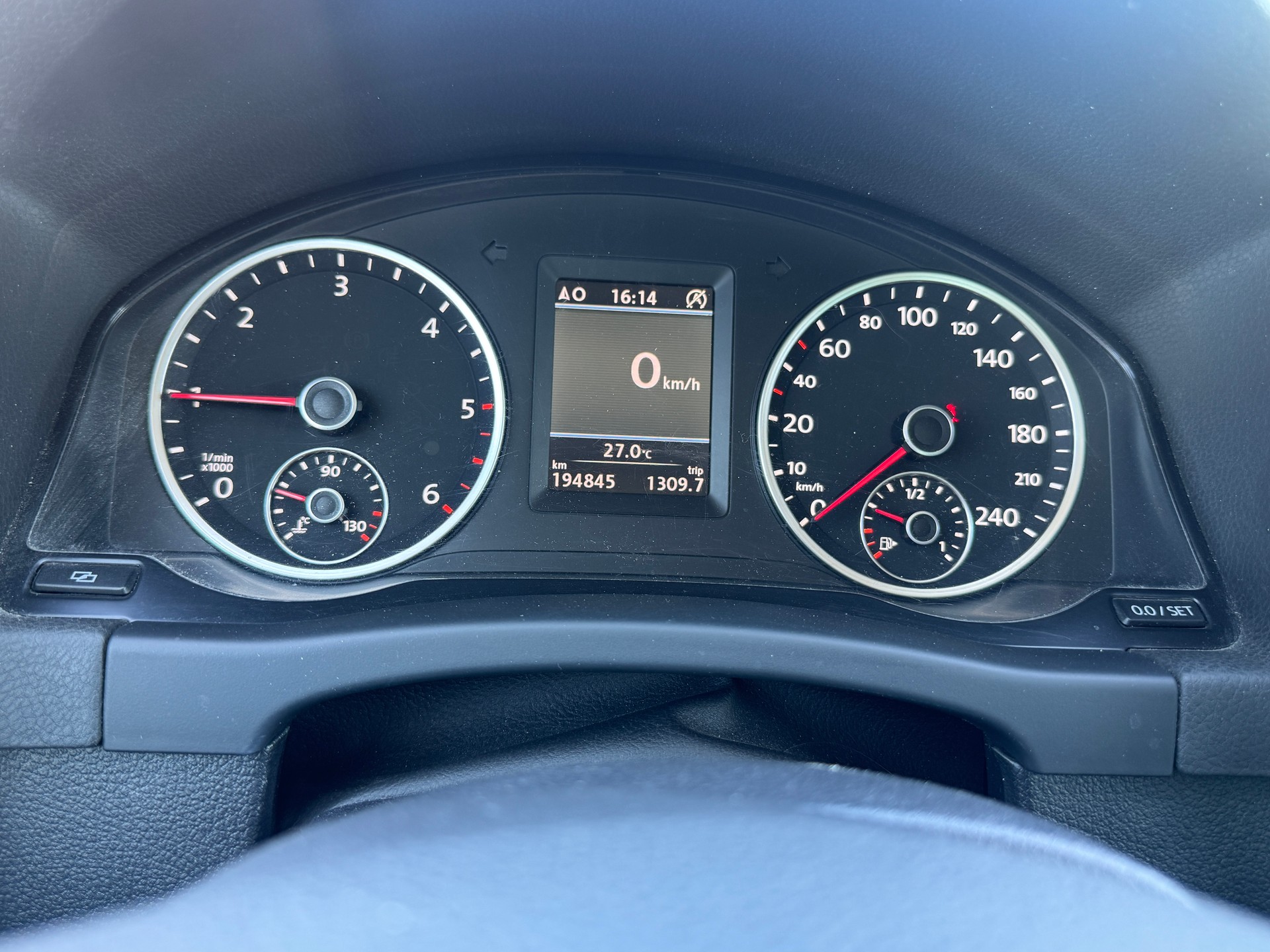 VW Tiguan 2.0 TDI BlueMotion Track&Field 4Motion-image-9