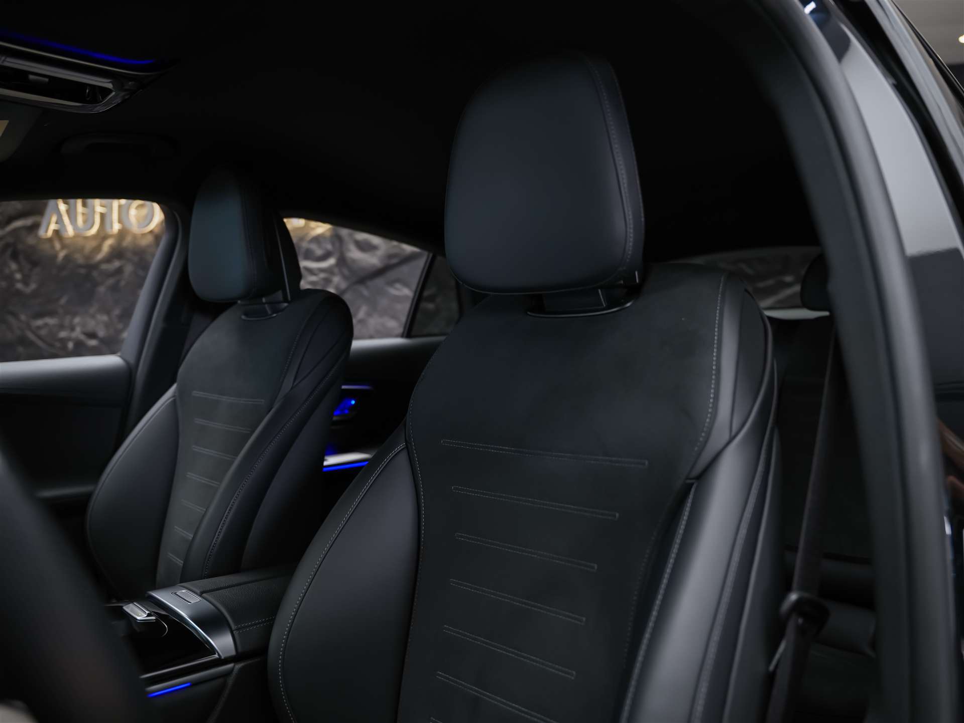 MERCEDES-BENZ GLC Coupé 300 d 4Matic 9G-Tronic *Digital Light*Head-Up*Lenkradheizung*-image-9