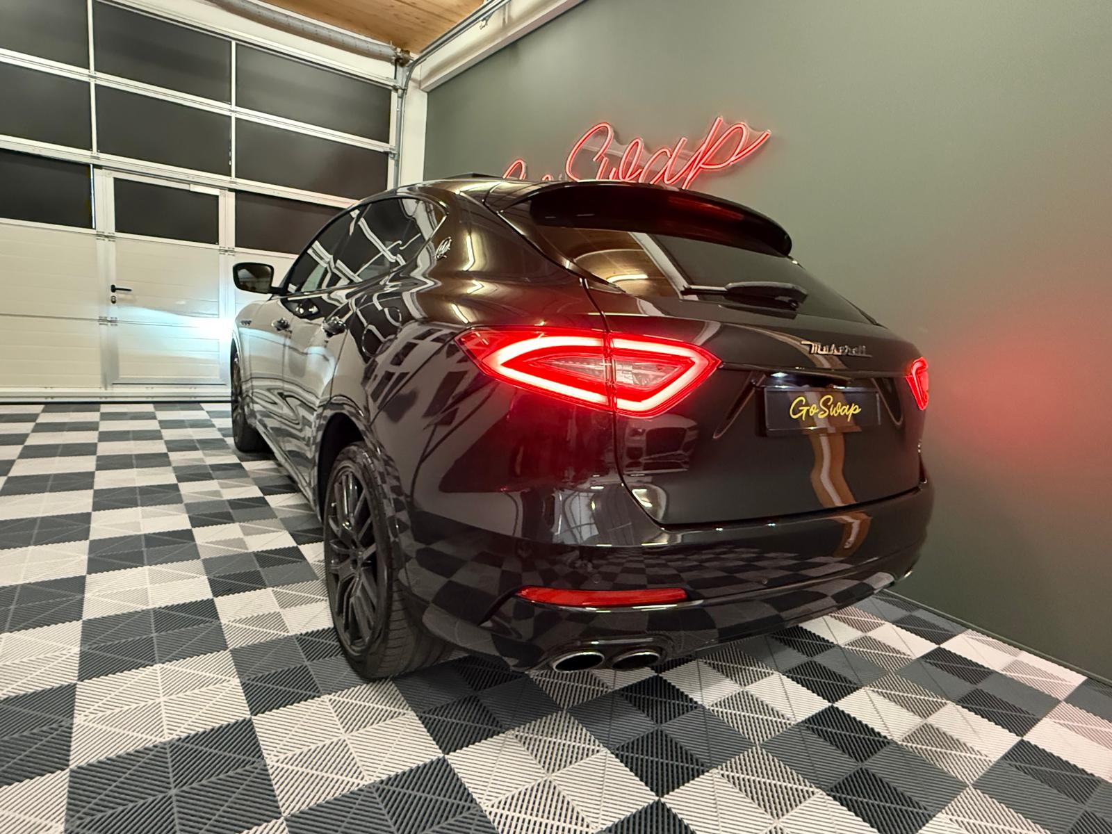 MASERATI Levante S 3.0 V6 Automatica-showroom-element-3