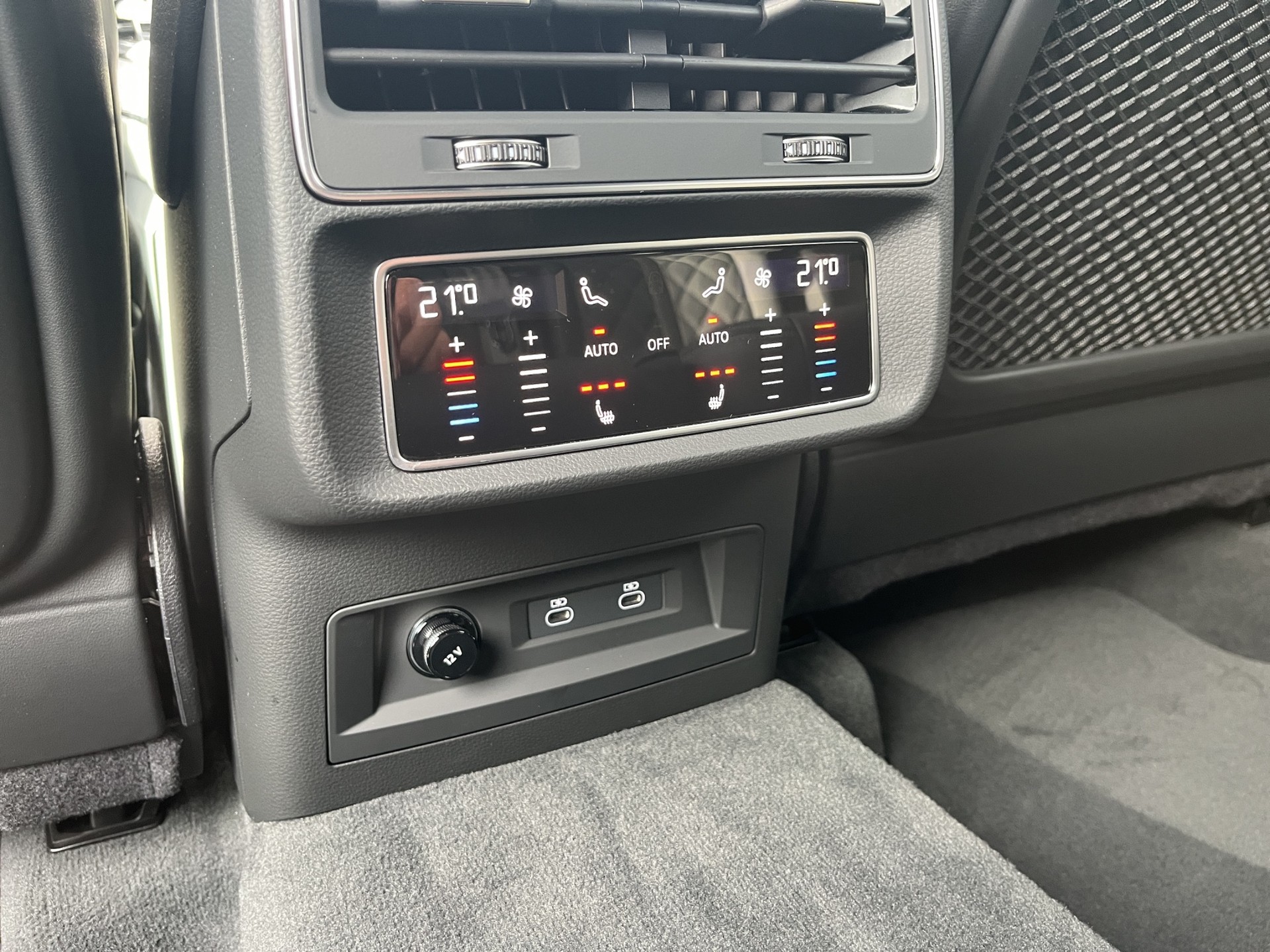 AUDI Q7 SUV TFSI quattro 250 kW S line tiptronic *7 Plätzer, S-Sportsitze, Allradlenkung, B&O, AHK, 5 J.Werks-Garantie*-image-17