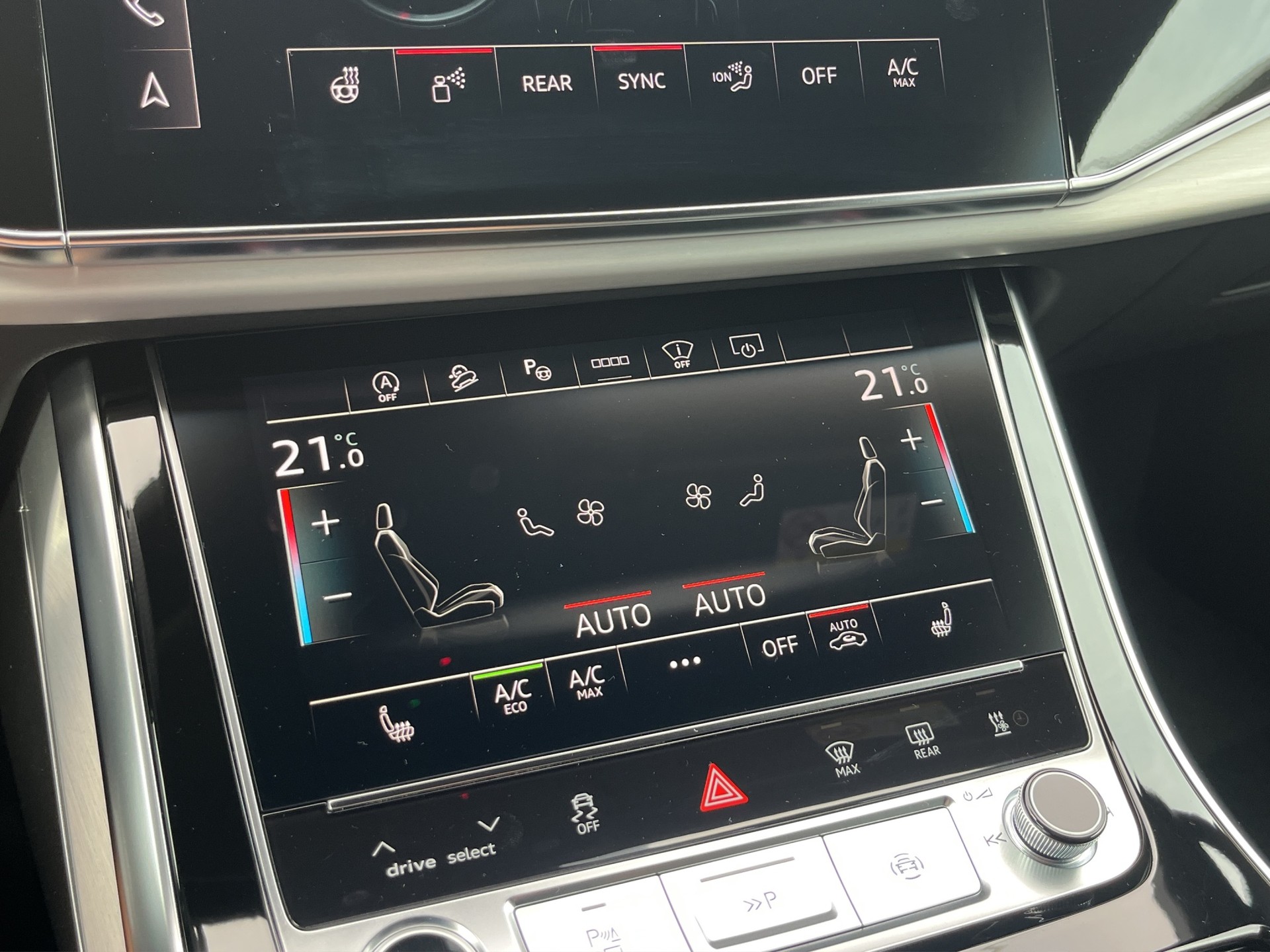 AUDI Q7 SUV TFSI quattro 250 kW S line tiptronic *7 Plätzer, S-Sportsitze, Allradlenkung, B&O, AHK, 5 J.Werks-Garantie*-image-27