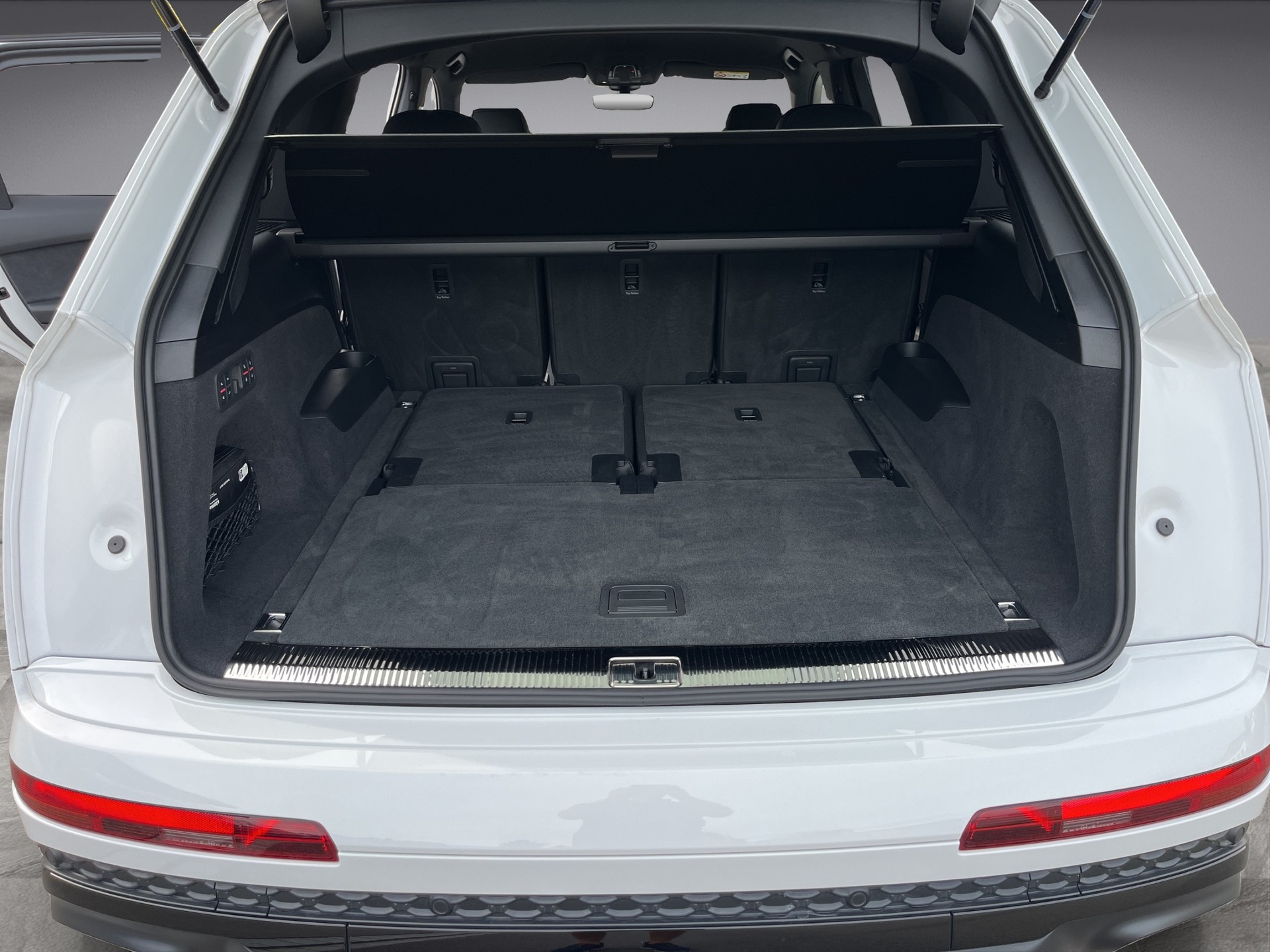 AUDI Q7 SUV TFSI quattro 250 kW S line tiptronic *7 Plätzer, S-Sportsitze, Allradlenkung, B&O, AHK, 5 J.Werks-Garantie*-image-11